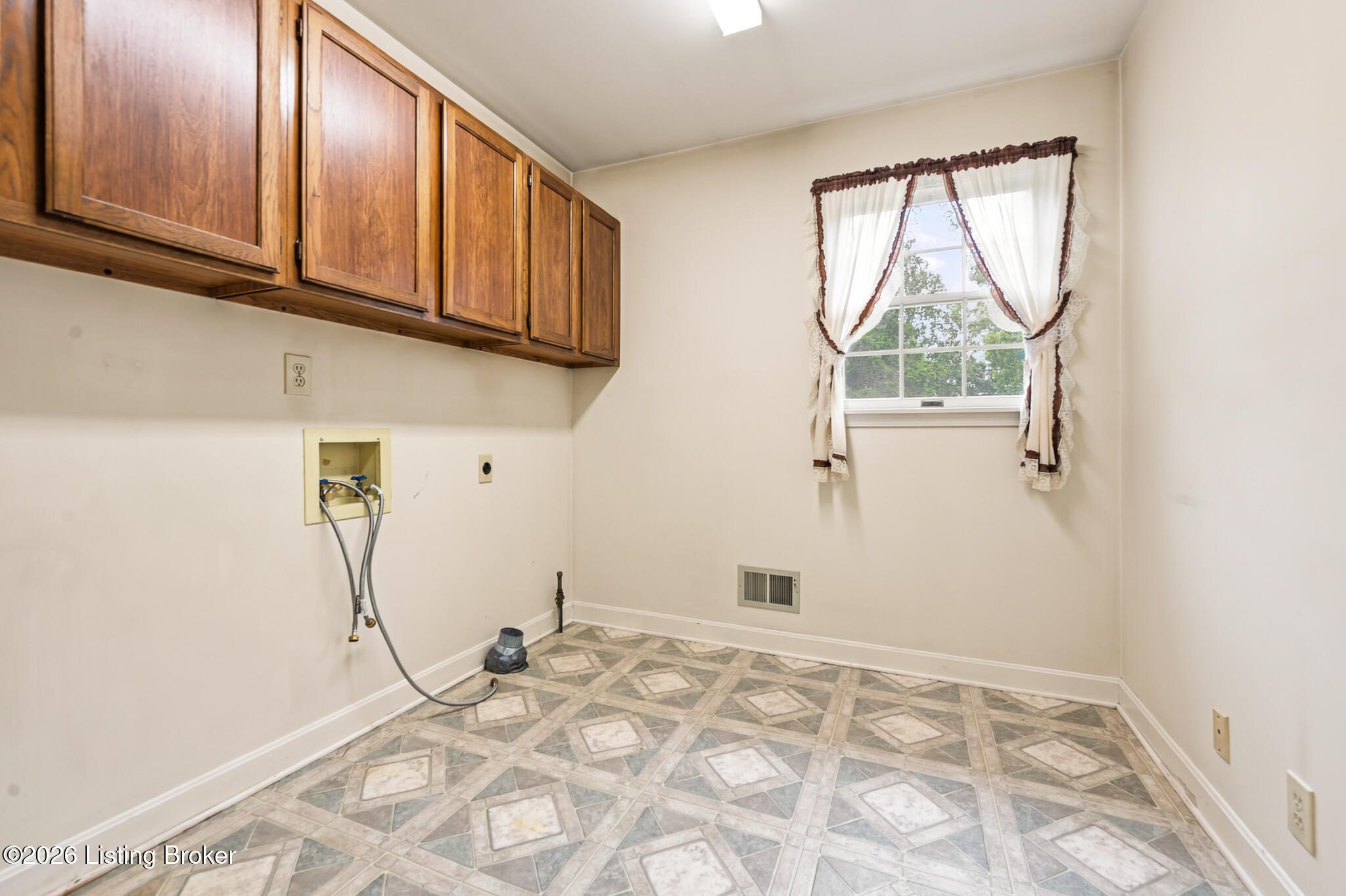 4100 Kirby Ln Property Photo 16