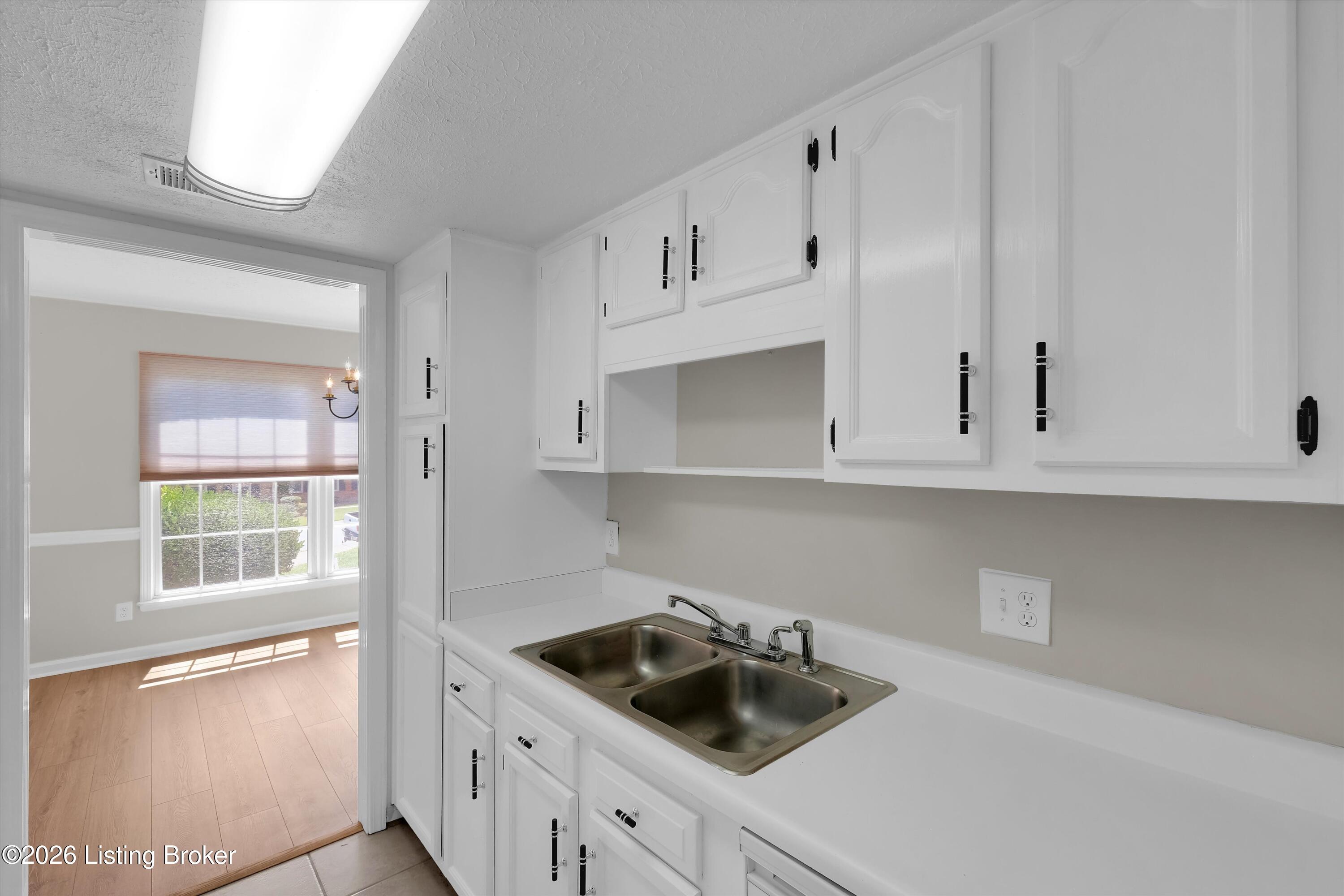 7813 Montero Dr Property Photo 11