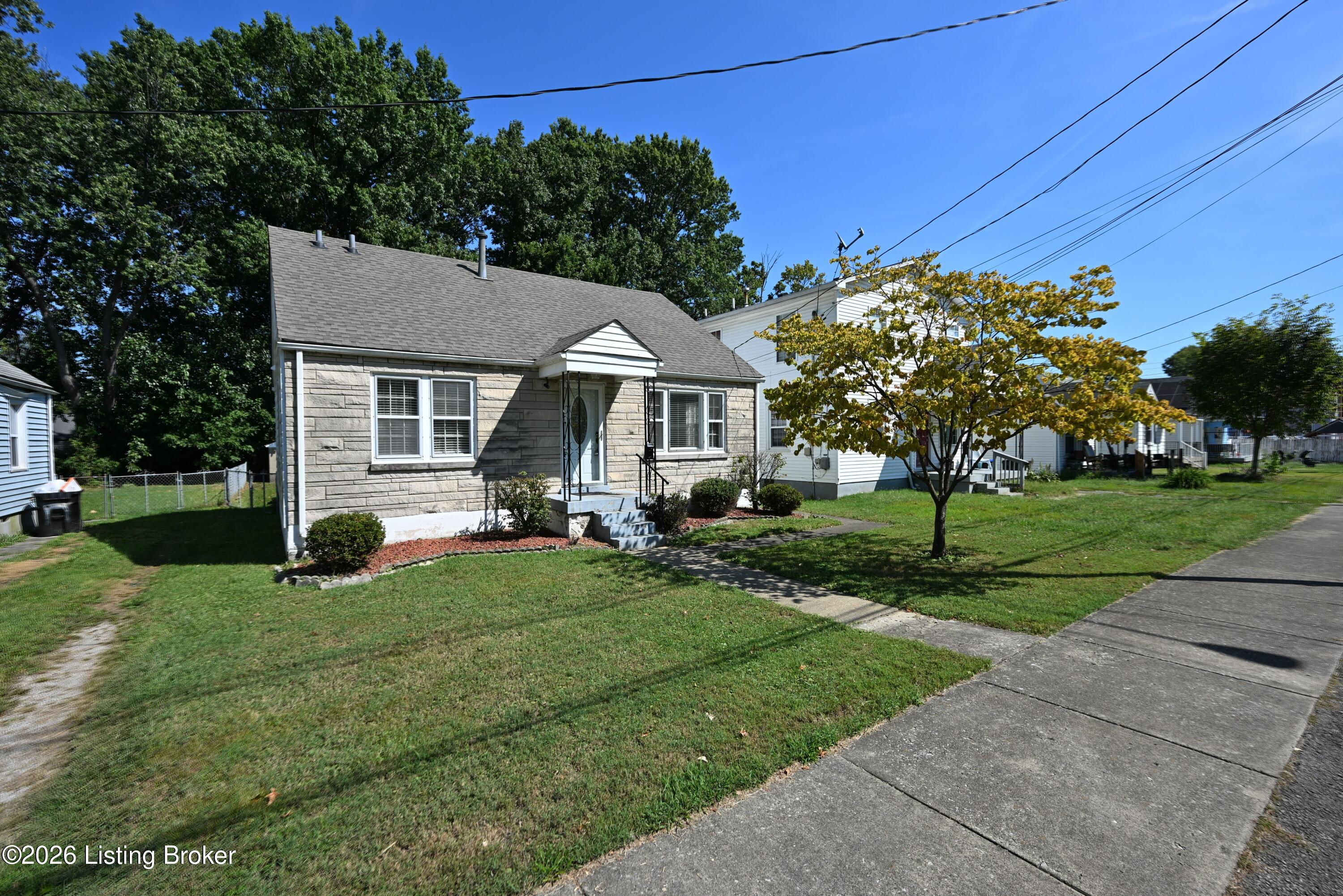 309 Inverness Ave Property Photo 1
