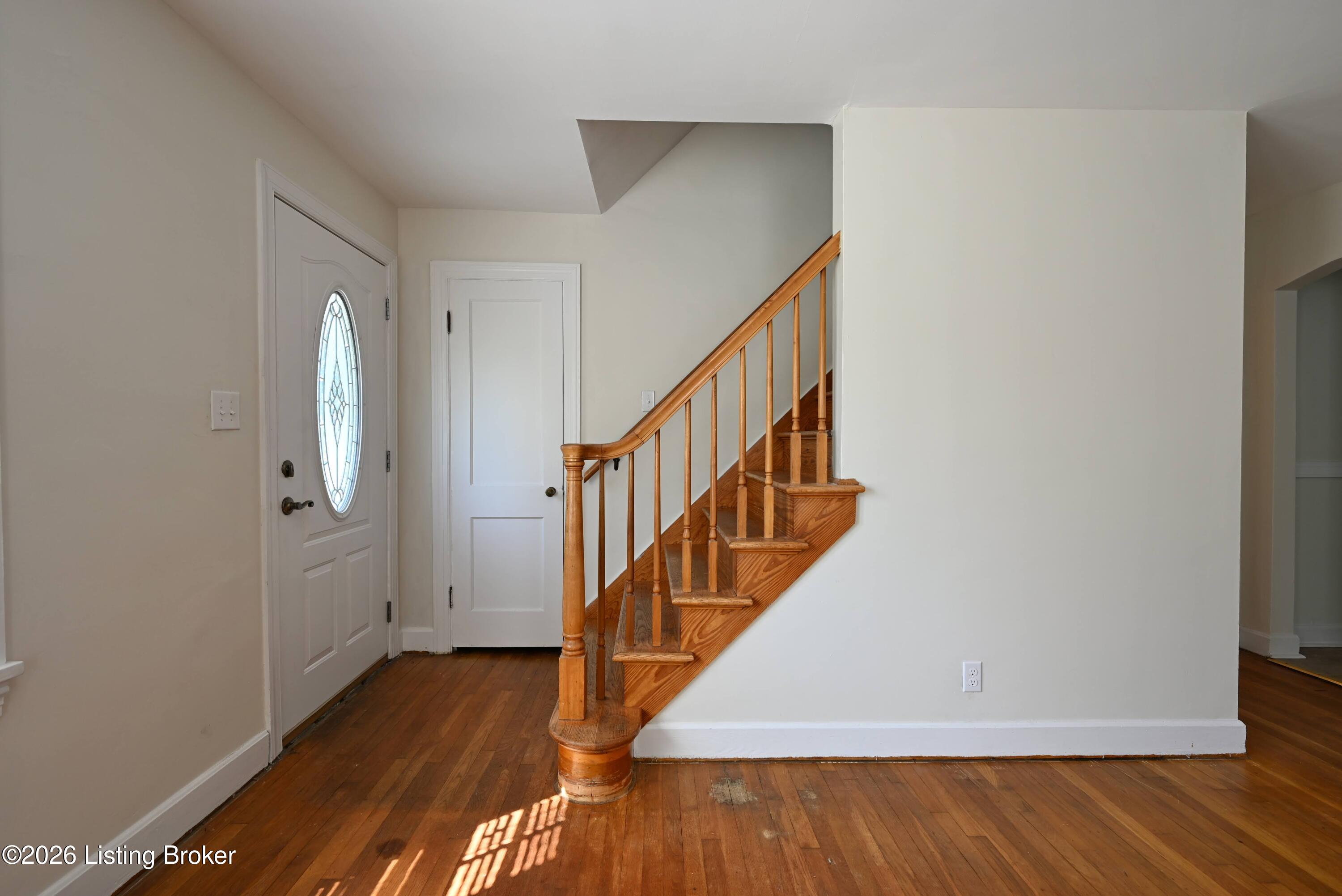 309 Inverness Ave Property Photo 2