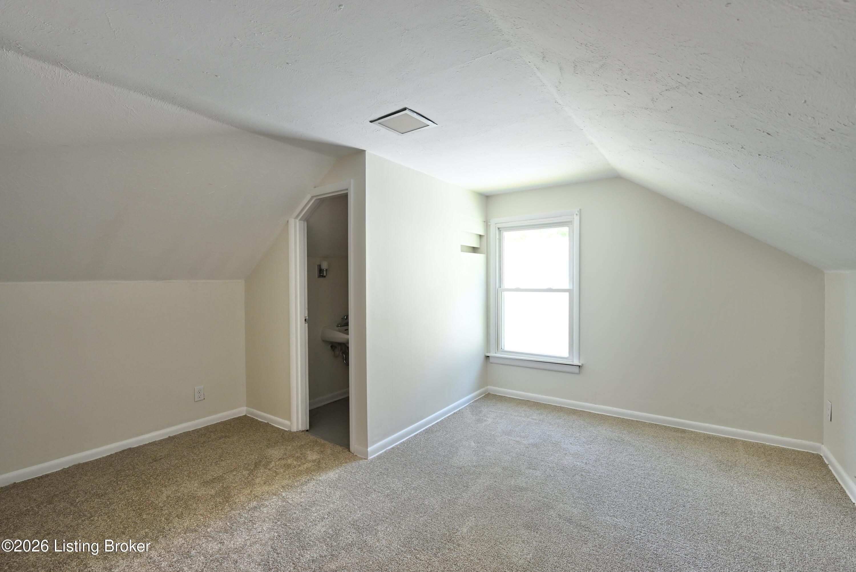 309 Inverness Ave Property Photo 28