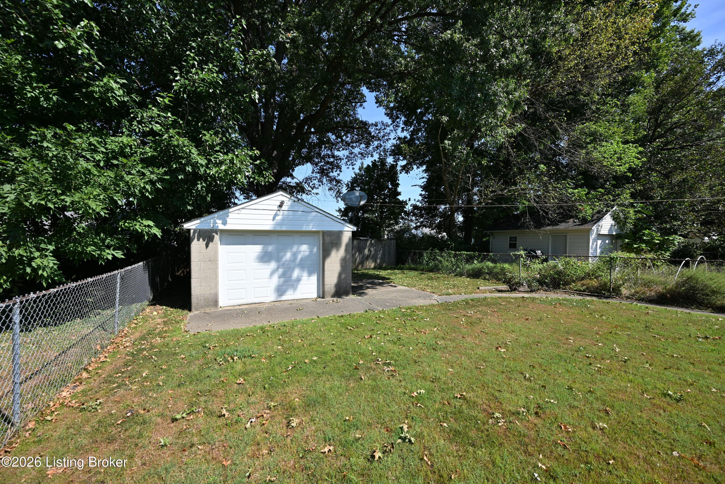 309 Inverness Ave Property Photo 39
