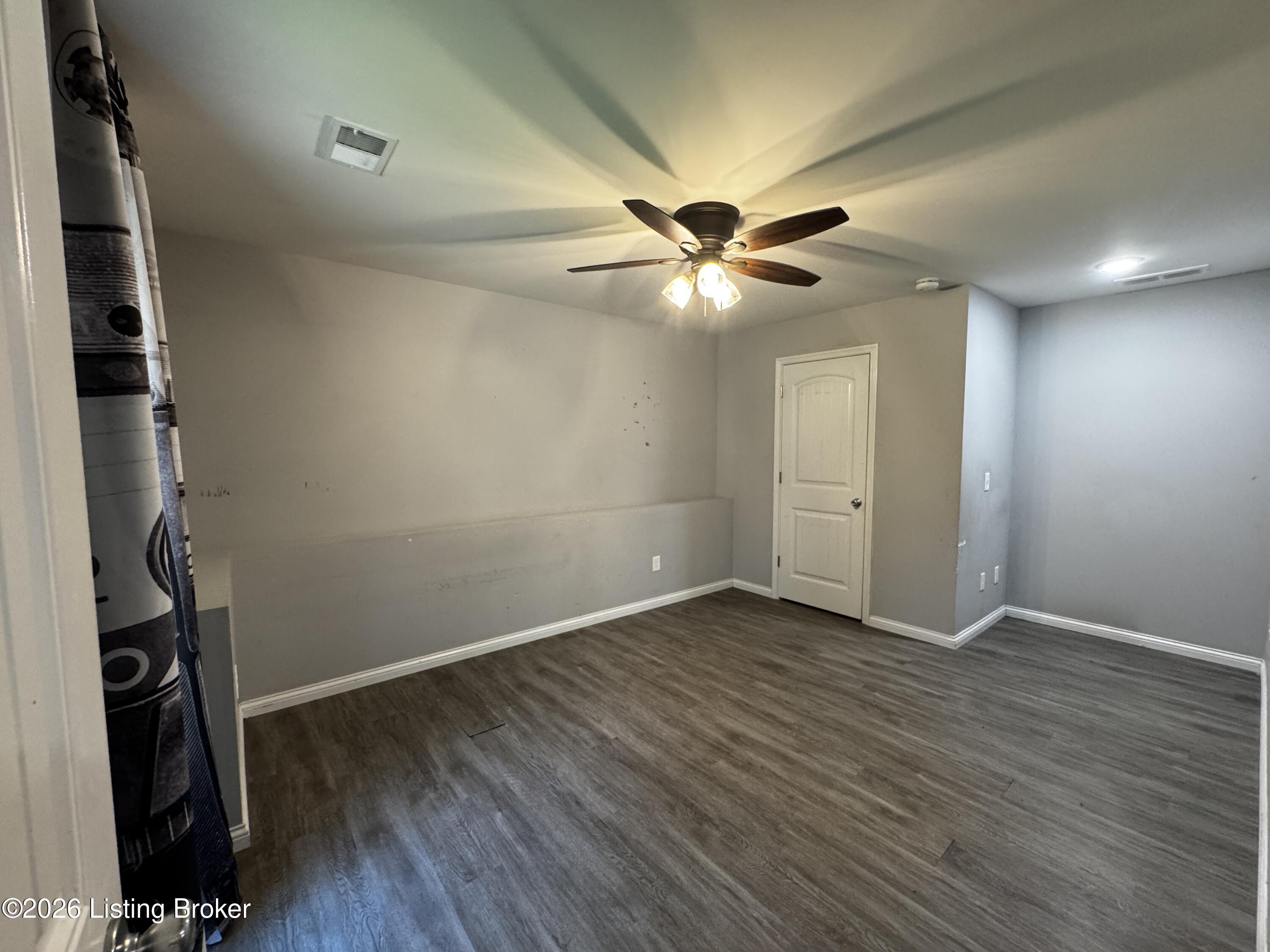 649 Fairway Dr Property Photo 23