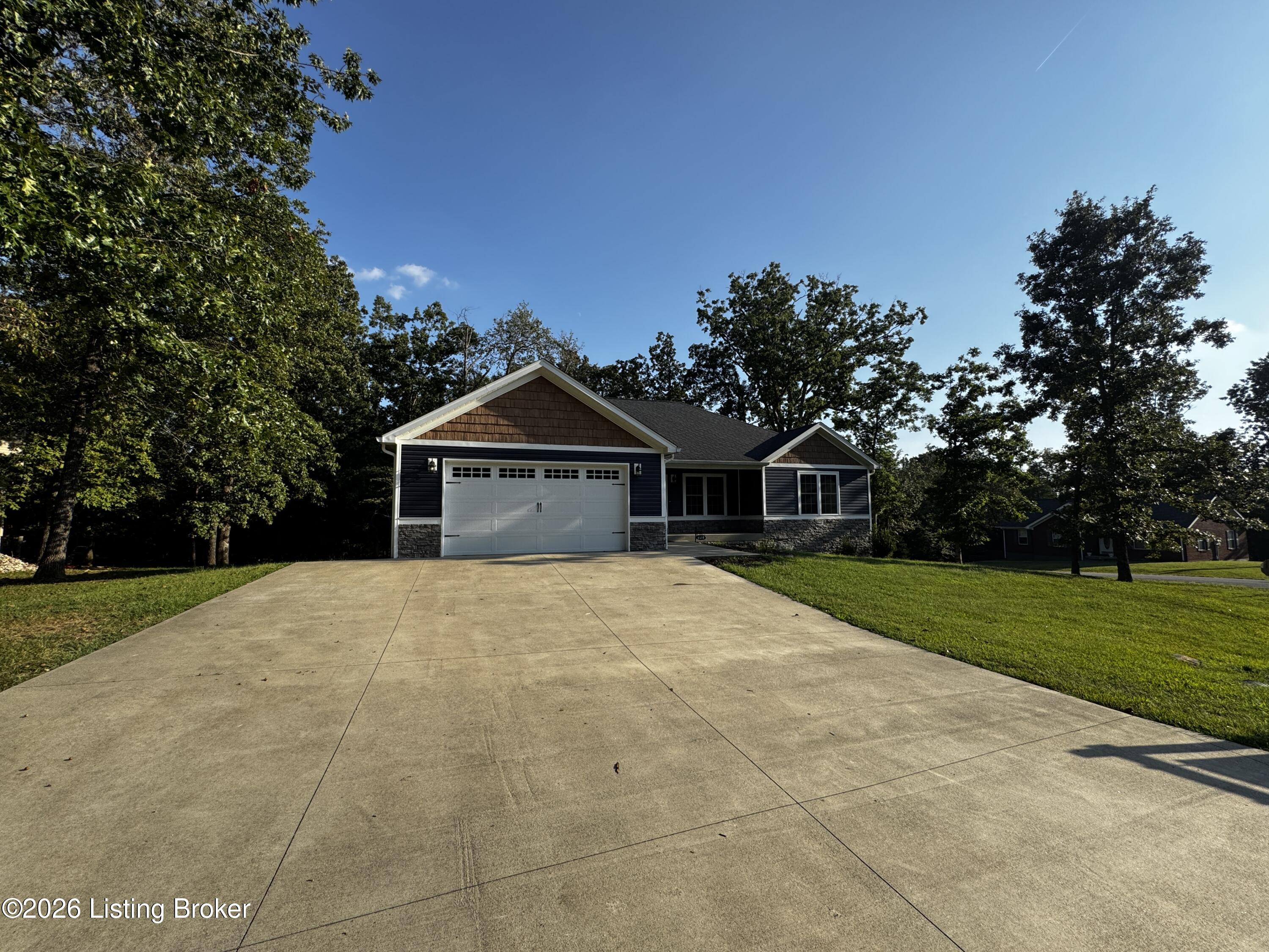 649 Fairway Dr Property Photo 27