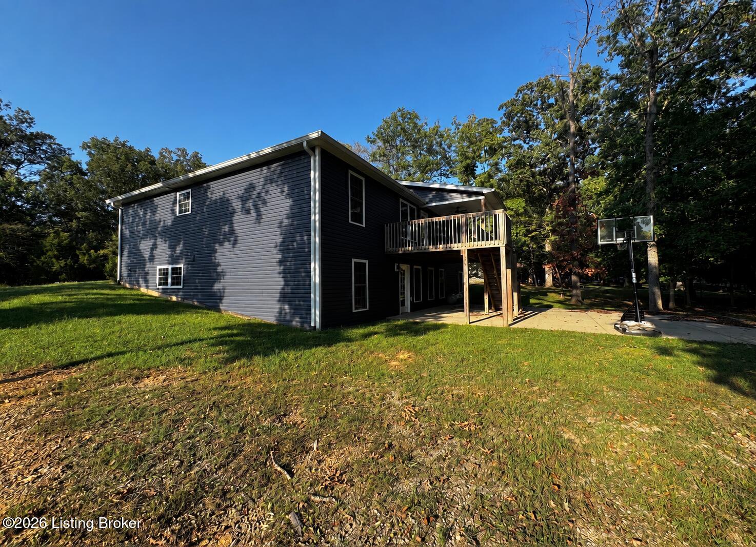 649 Fairway Dr Property Photo 29