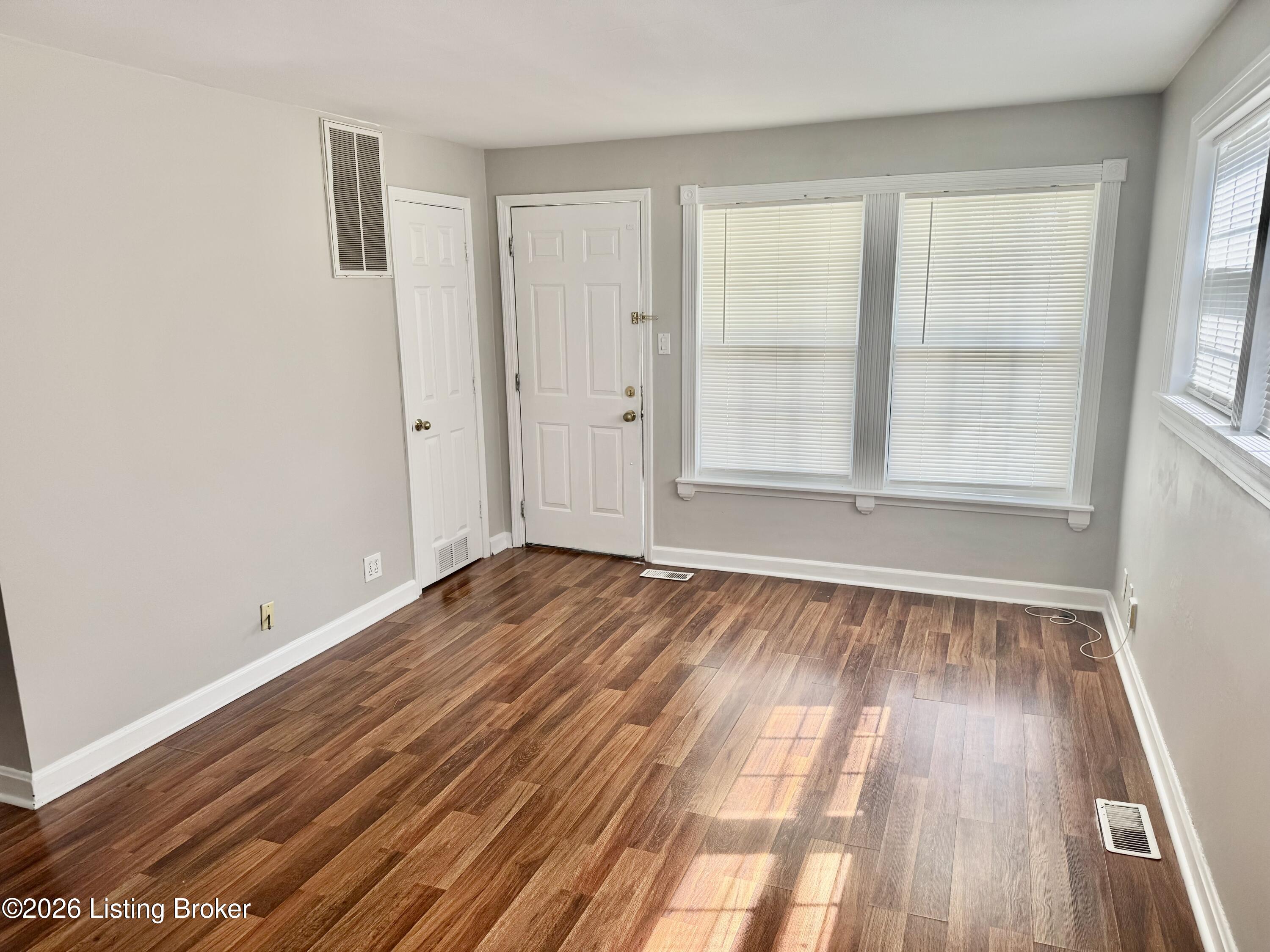 8210 Kerry Rd Property Photo 8