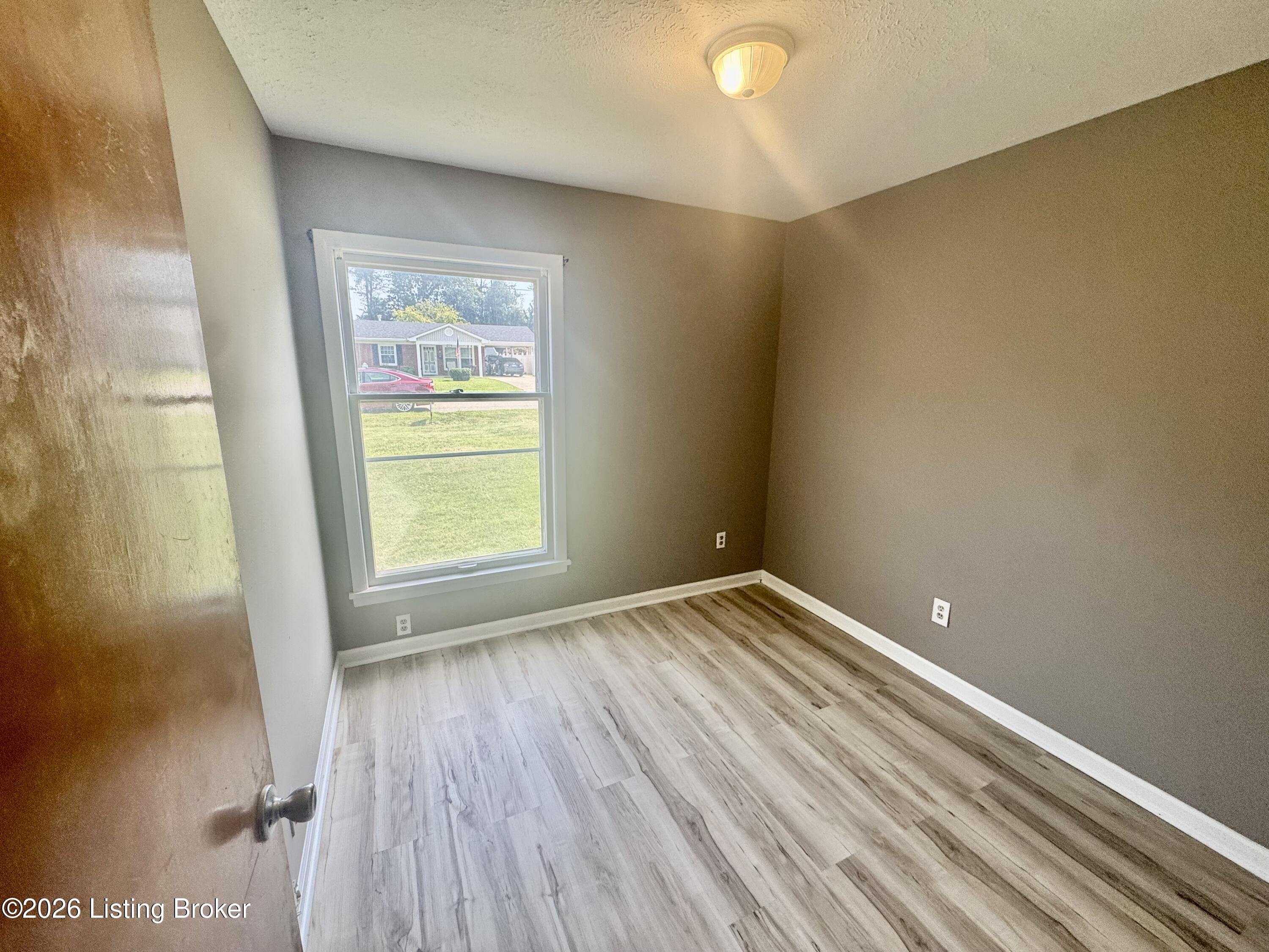 7818 Bramble Ln Property Photo 6