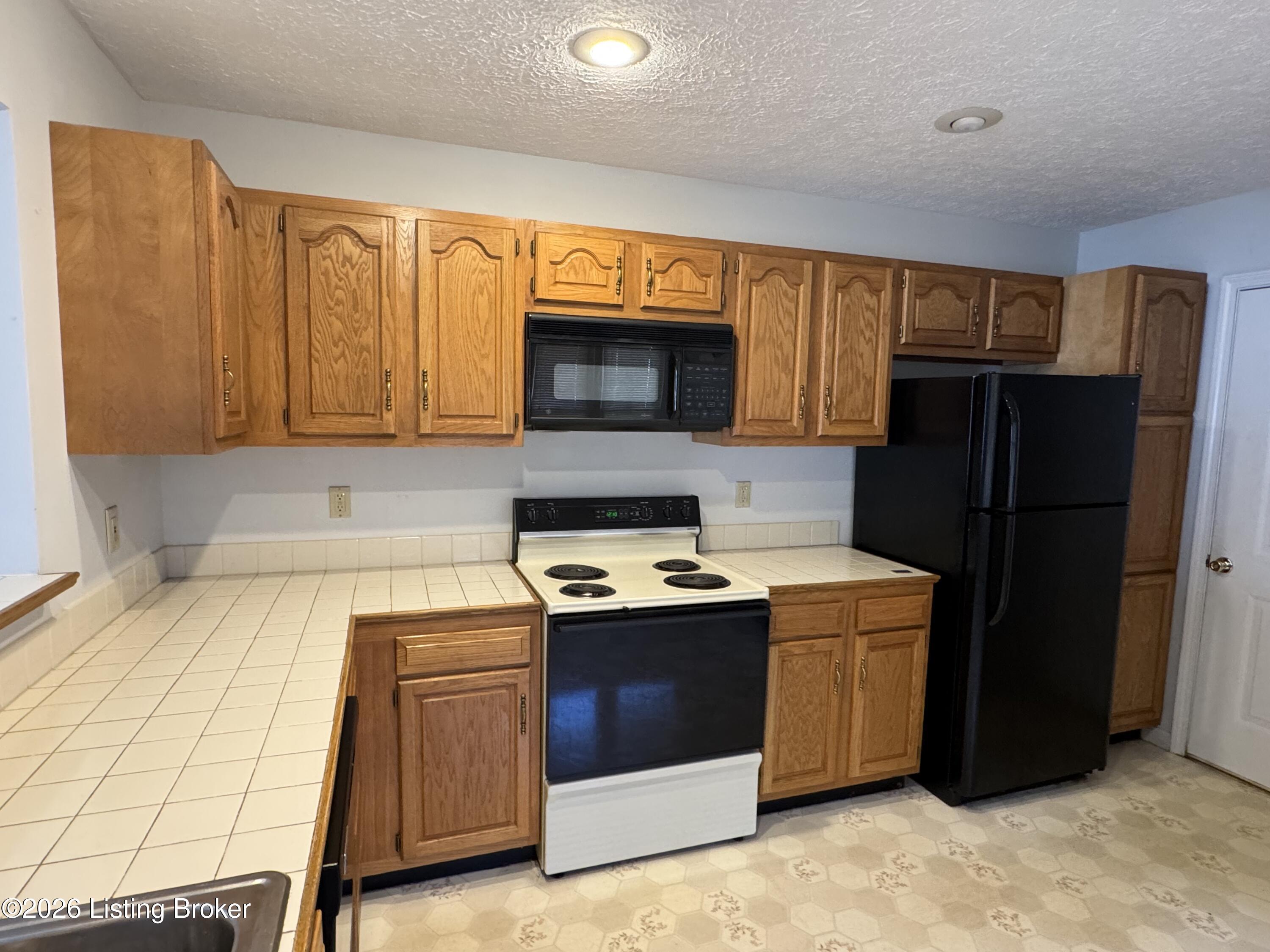 482 Mulberry St Apt C Property Photo 7