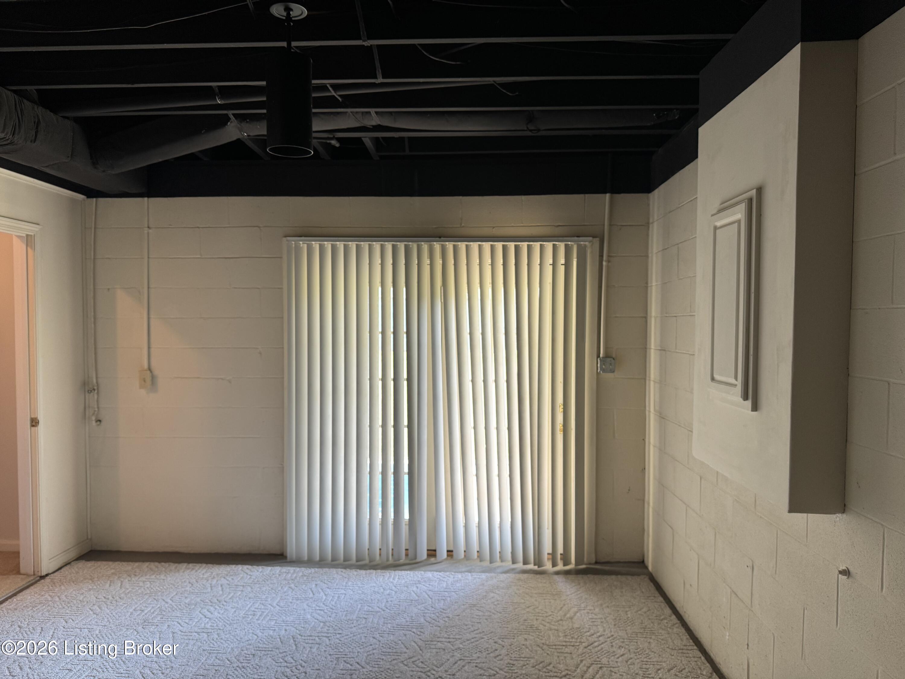 482 Mulberry St Apt C Property Photo 17