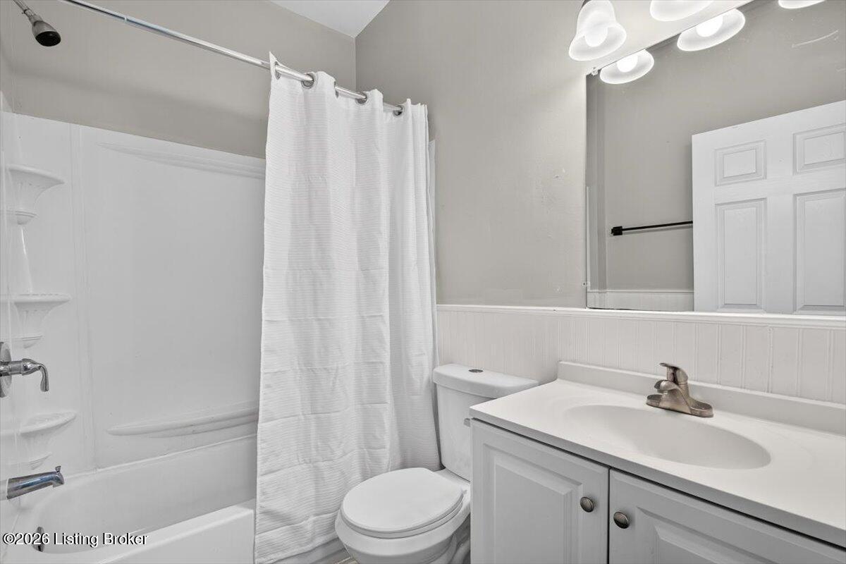 107 S 43rd St Property Photo 10