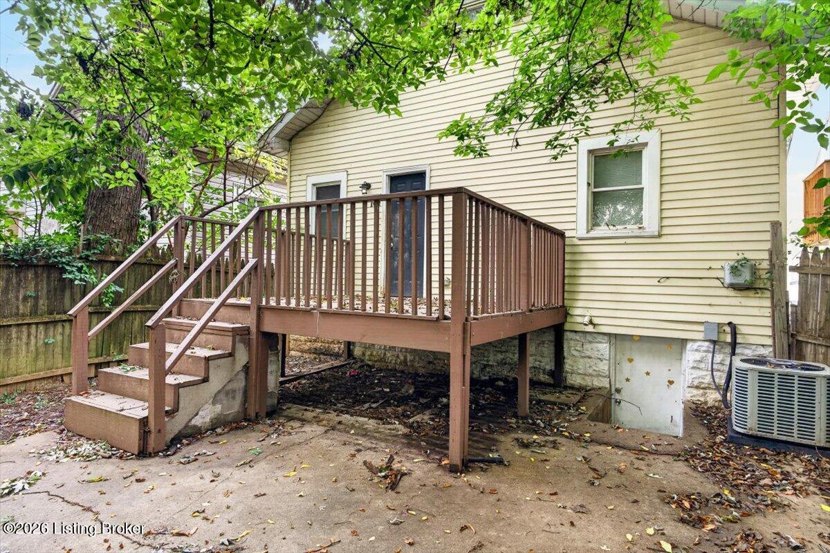 107 S 43rd St Property Photo 20