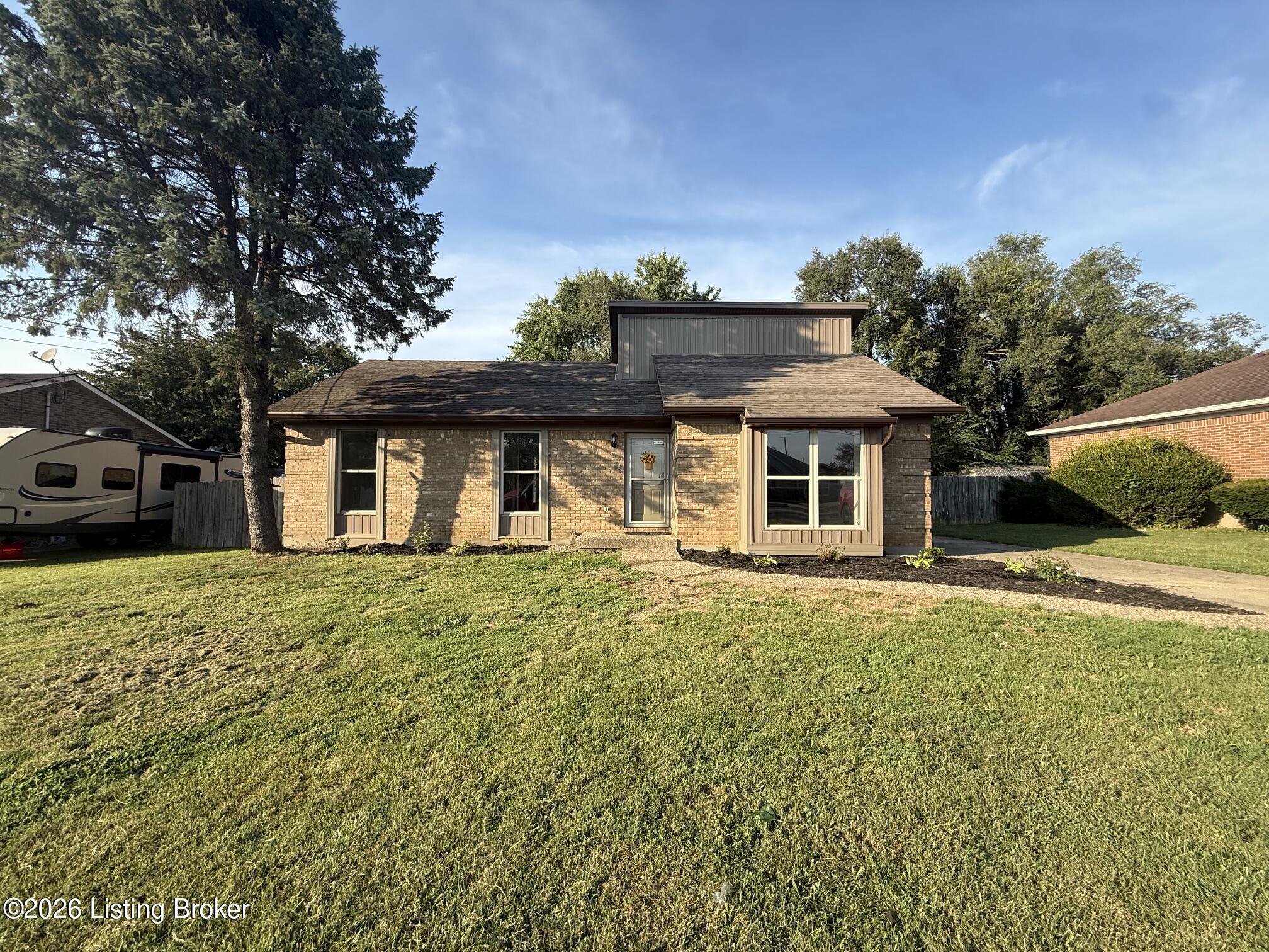 196 Love Ave Property Photo 1