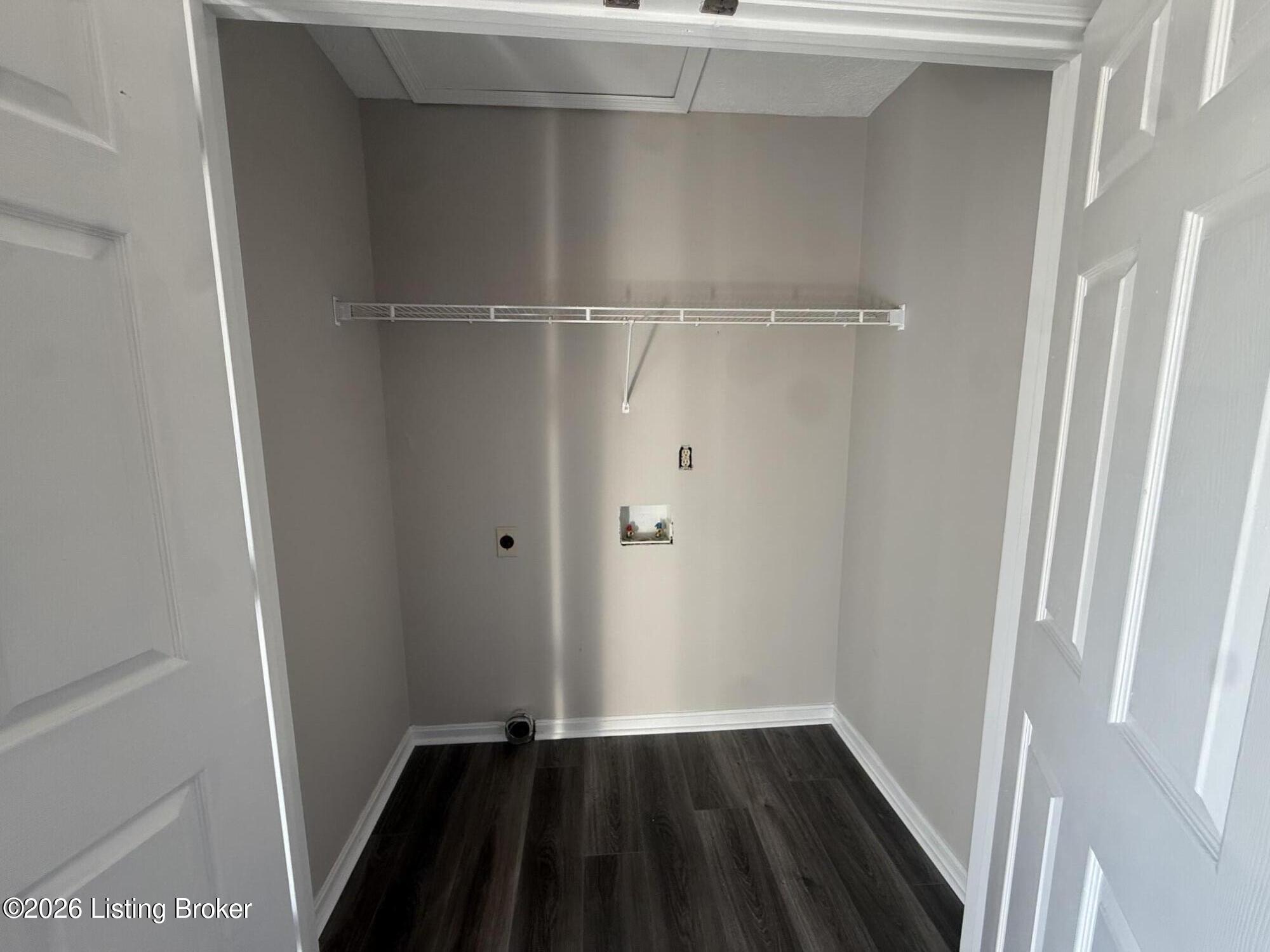 196 Love Ave Property Photo 15