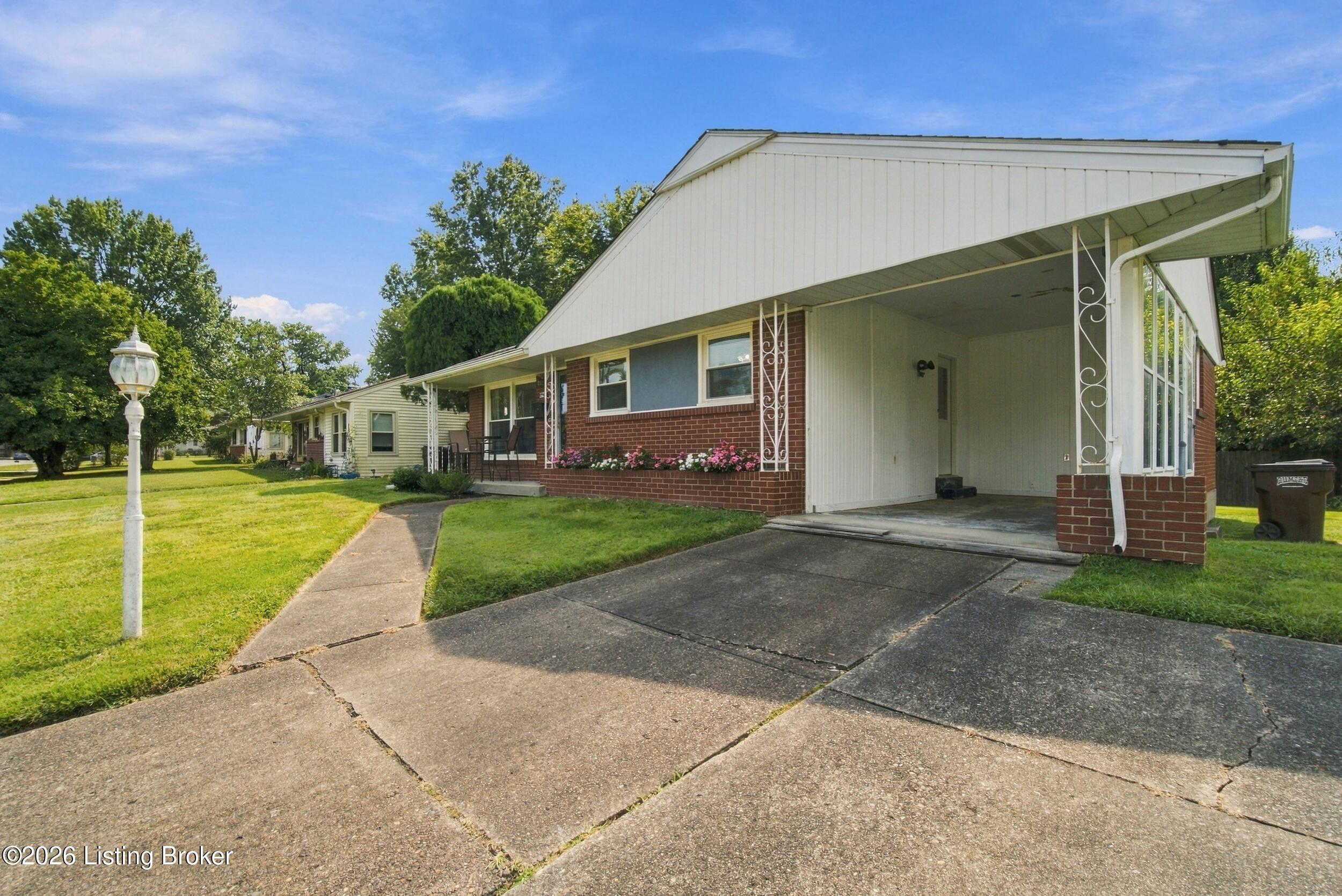 3738 Rouge Way Property Photo 26