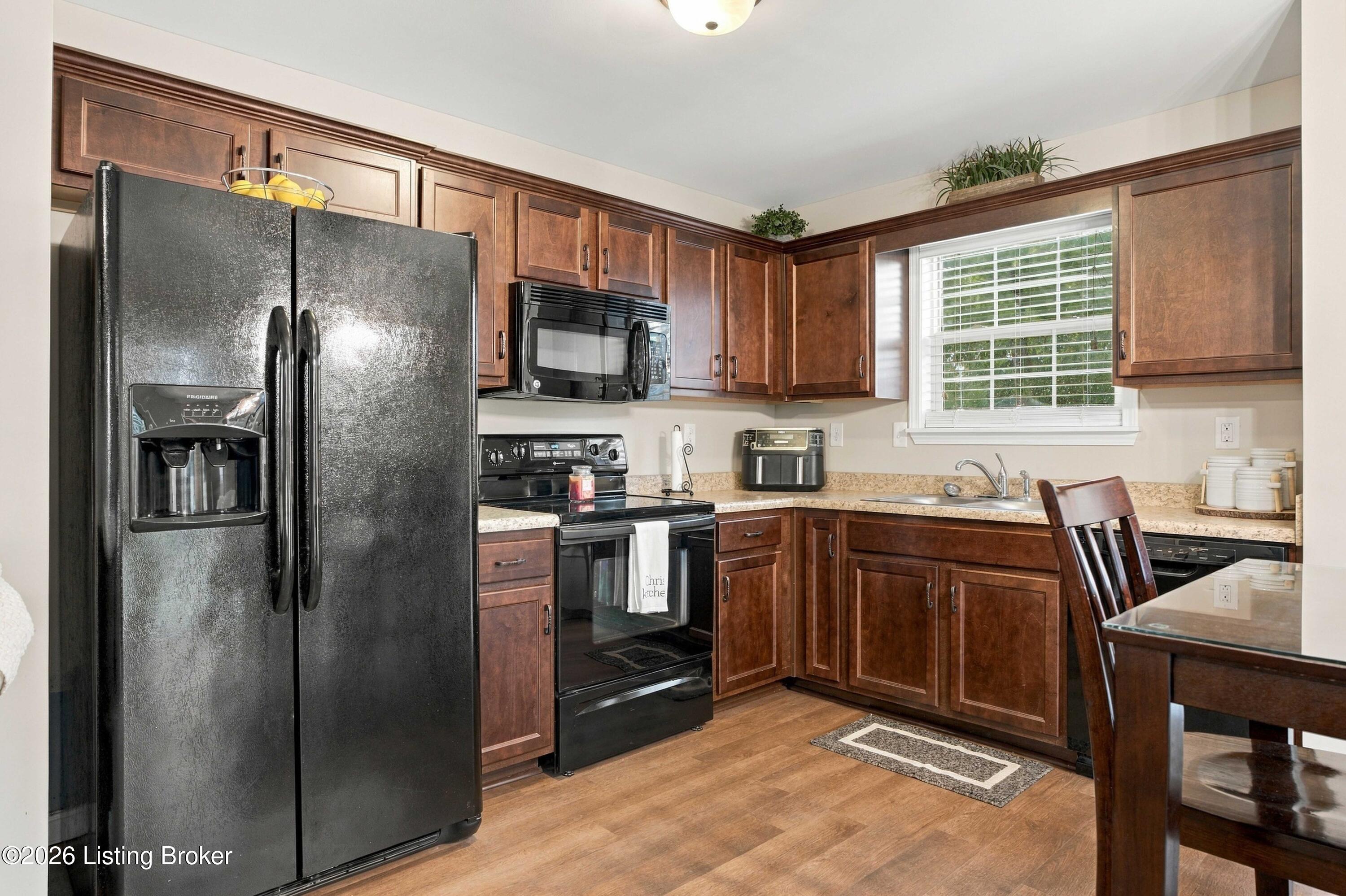 1012 Bogard Ln Property Photo 10