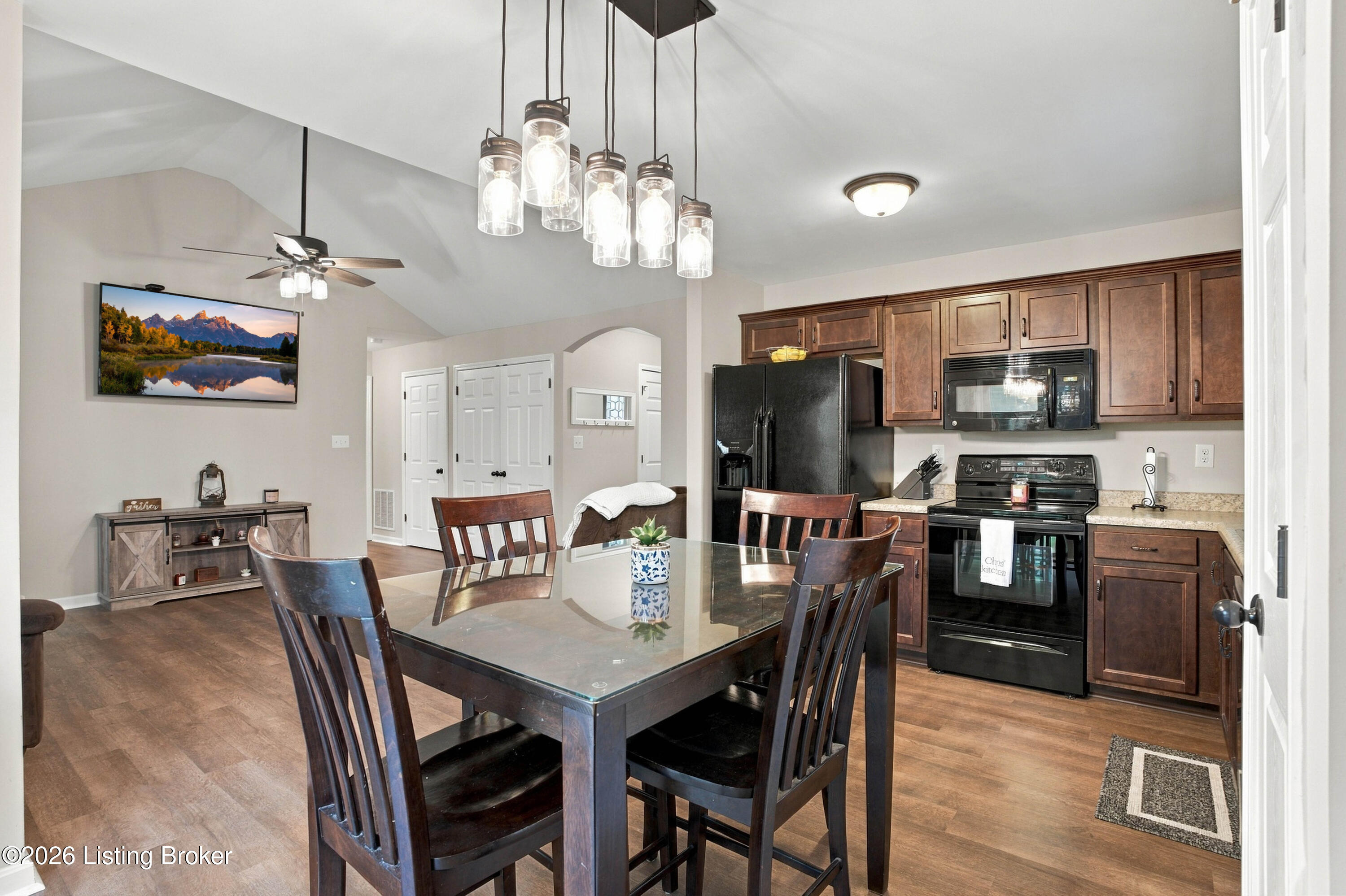 1012 Bogard Ln Property Photo 11