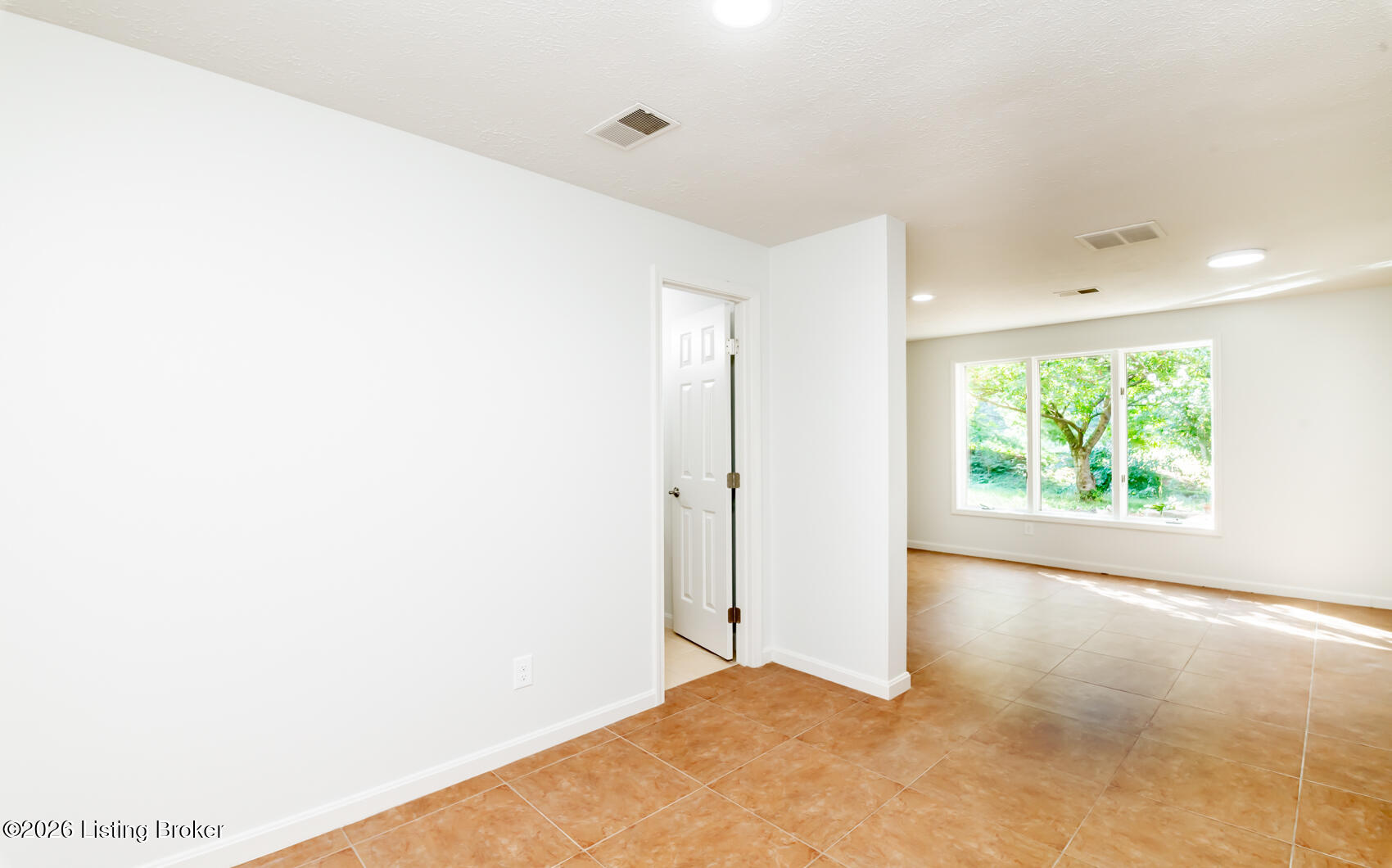 3102 Springstead Cir Property Photo 74