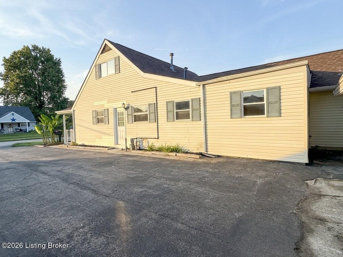 13401 Kinross Blvd Property Photo 14