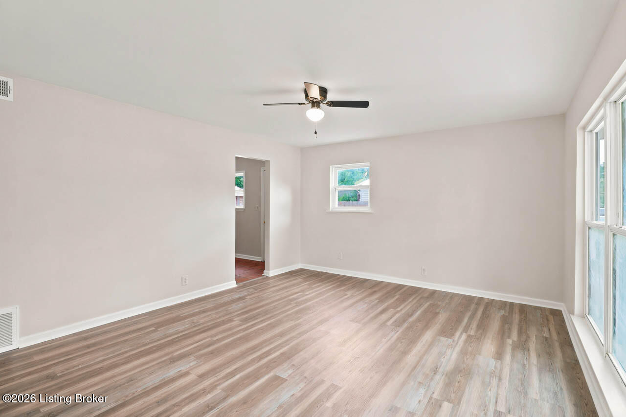 13401 Kinross Blvd Property Photo 24