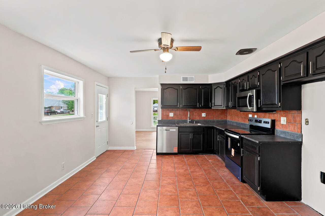 13401 Kinross Blvd Property Photo 30
