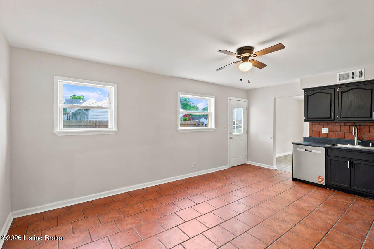 13401 Kinross Blvd Property Photo 31