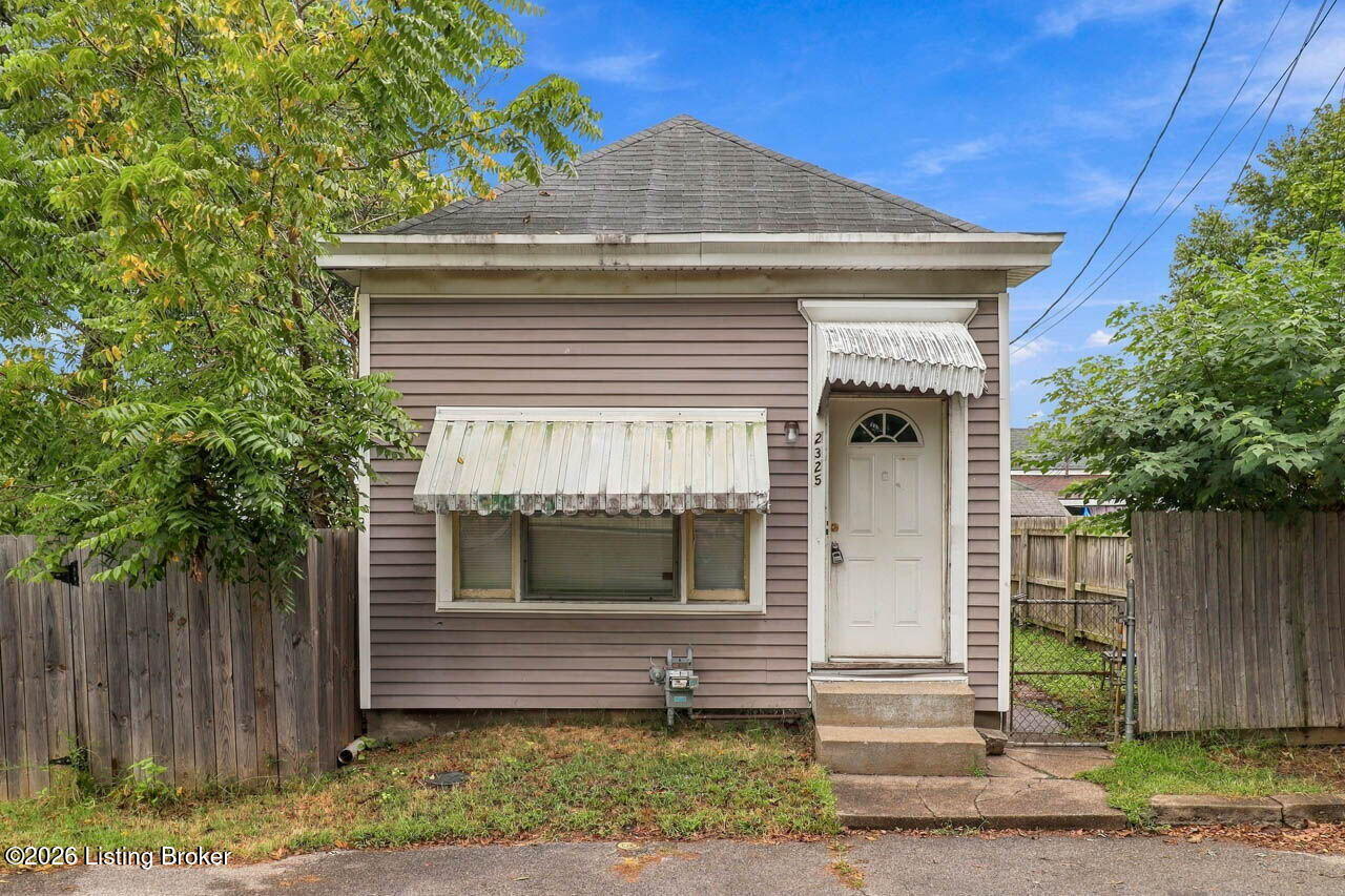 2325 Garfield Ave Property Photo 1