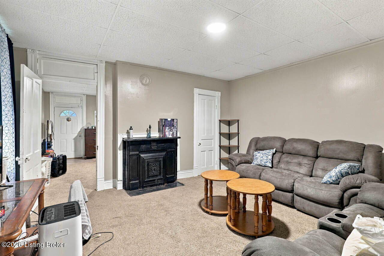 2325 Garfield Ave Property Photo 10