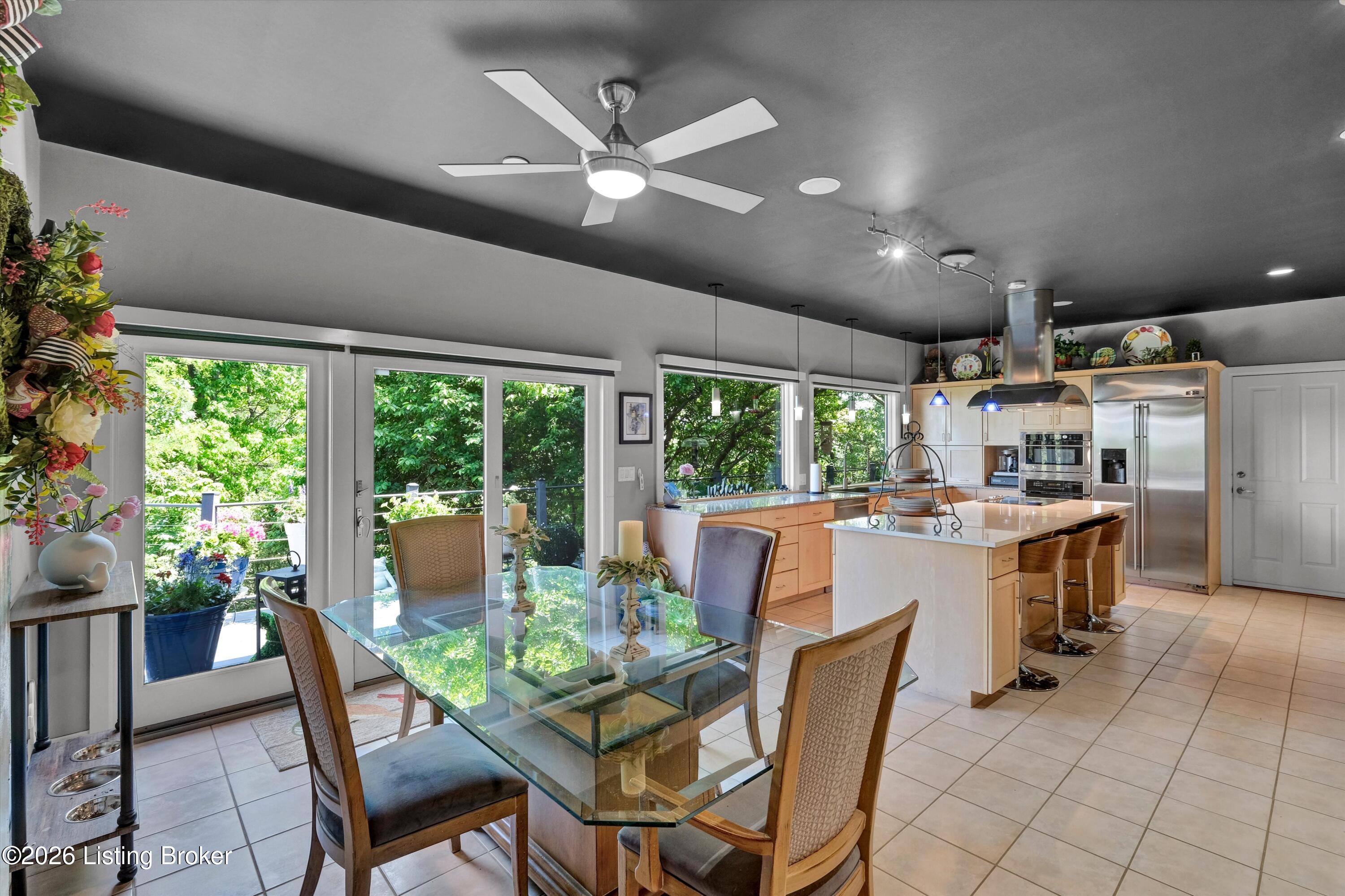3257 Lands End Property Photo 4