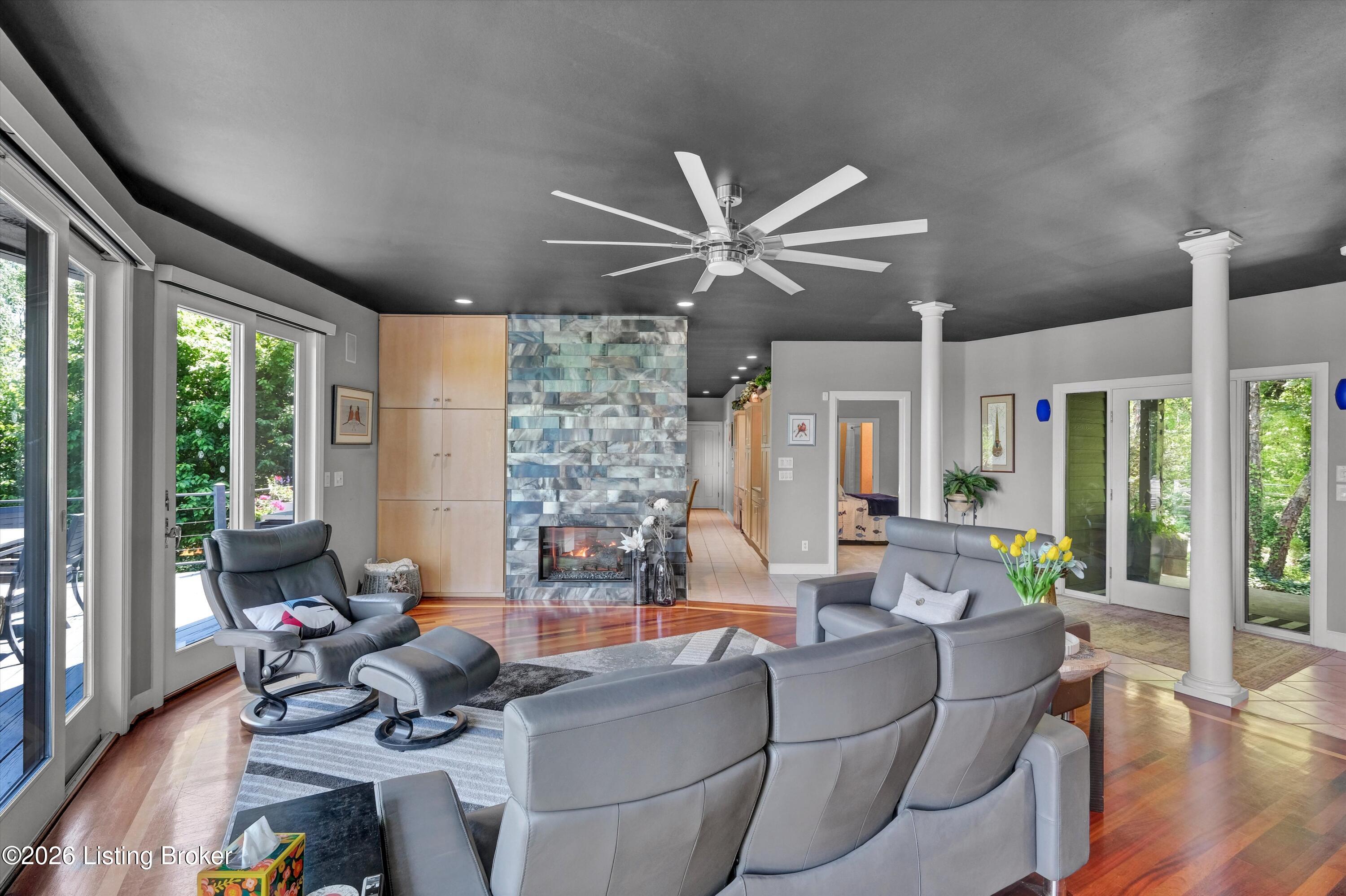 3257 Lands End Property Photo 5