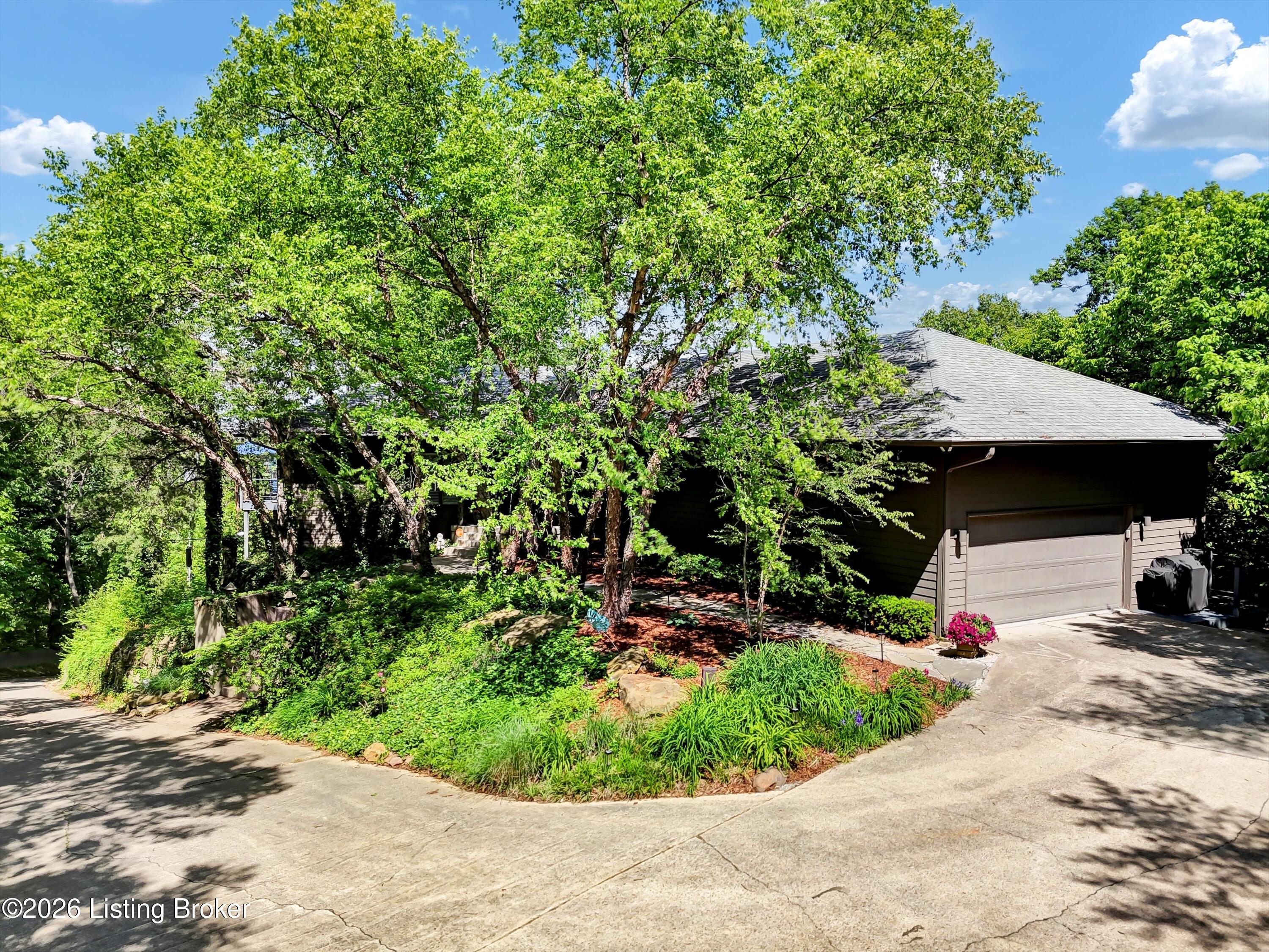 3257 Lands End Property Photo 7