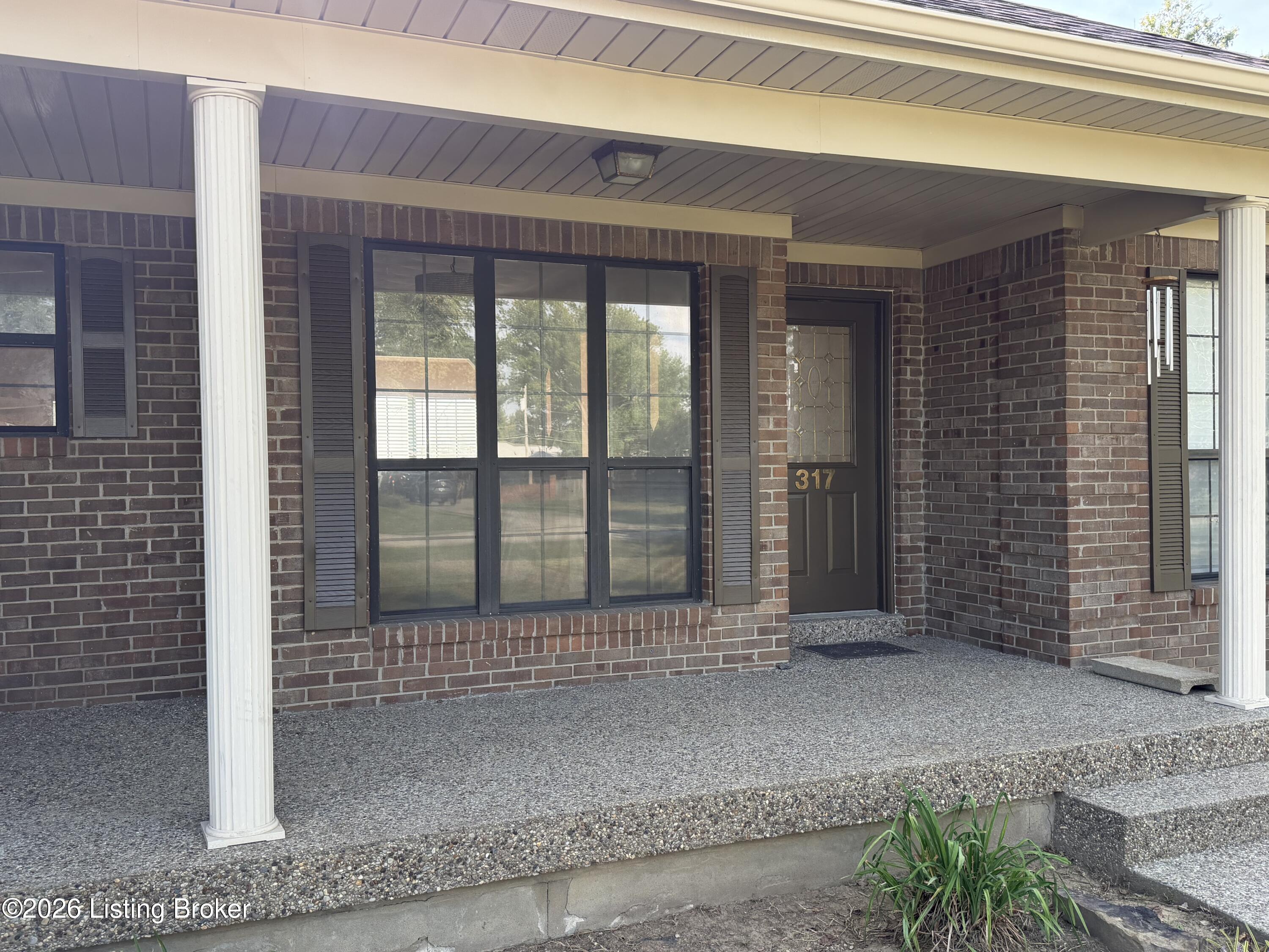 317 Centerview Dr Property Photo 6