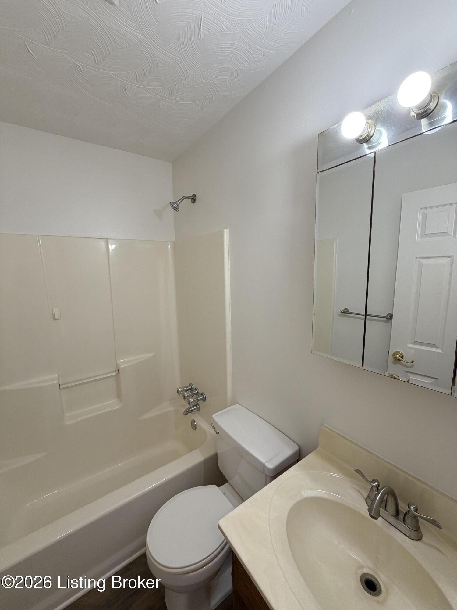 317 Centerview Dr Property Photo 27