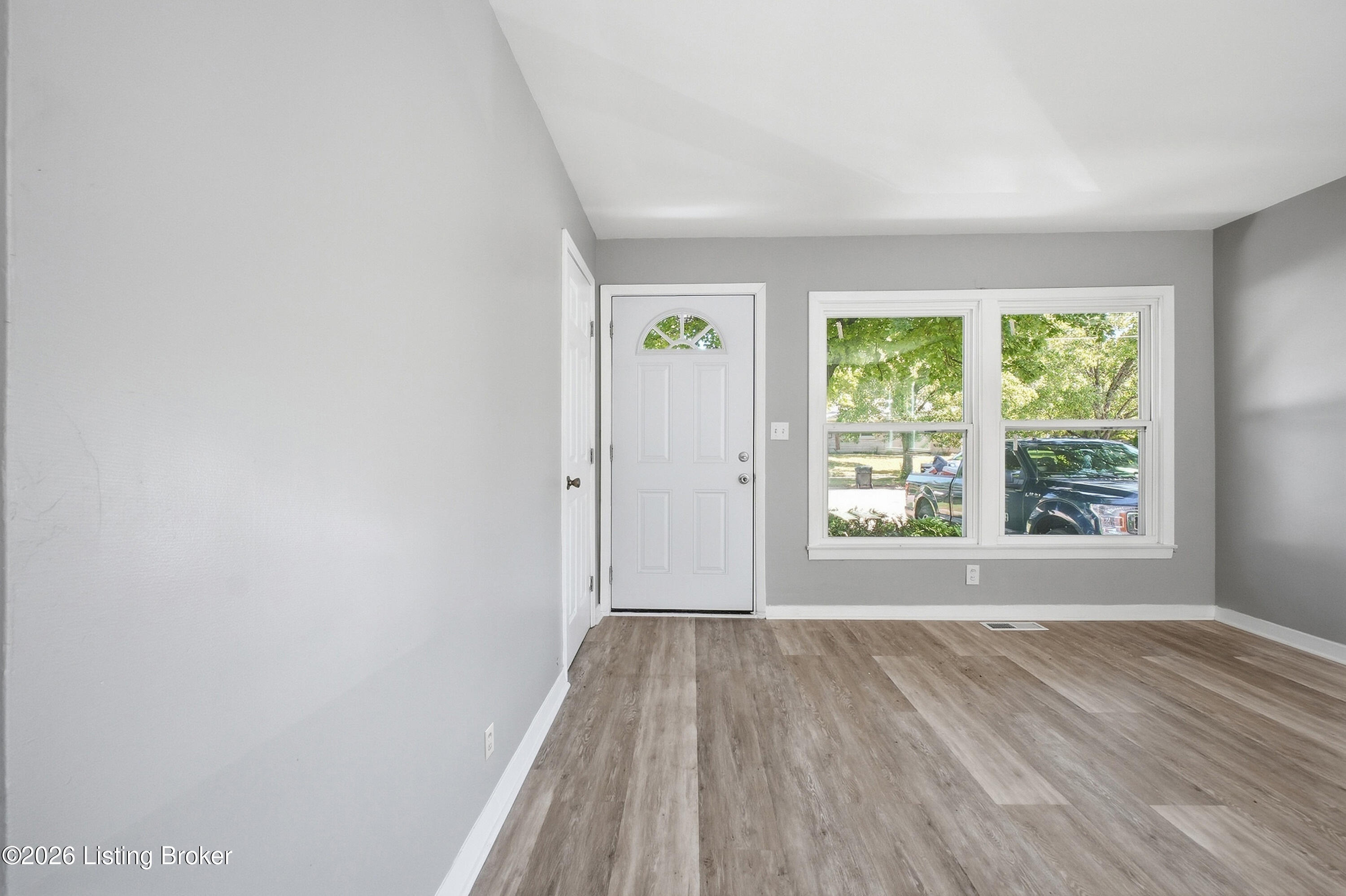 1206 Fairland Pl Property Photo 4