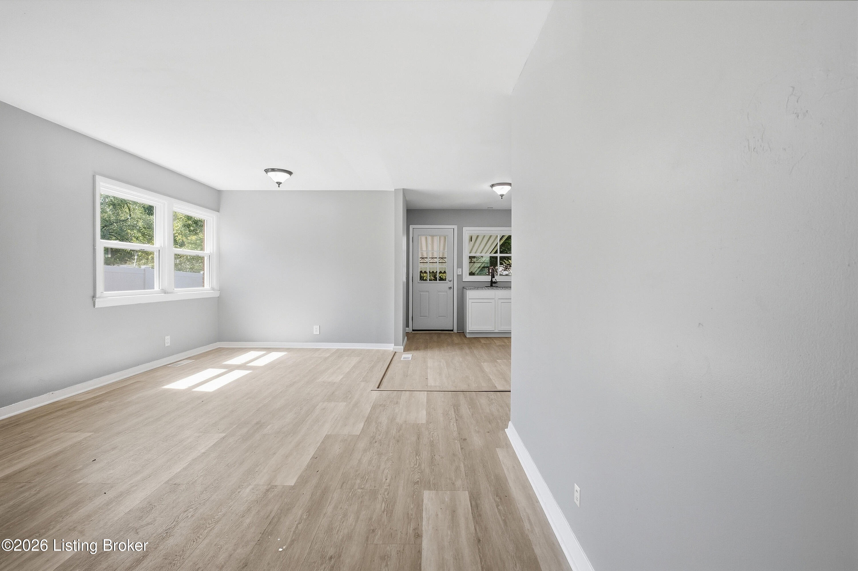 1206 Fairland Pl Property Photo 5