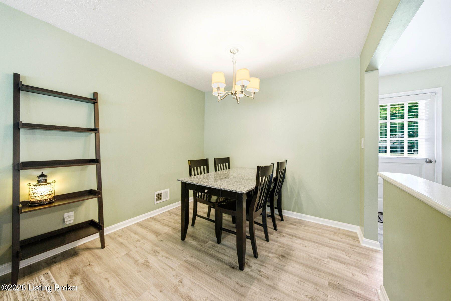 1604 Marne Ct Property Photo 6