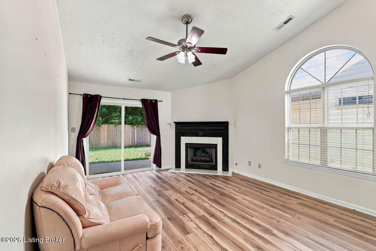 2524 Checkerberry Dr Property Photo 5