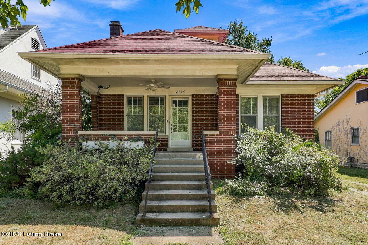 2156 Gladstone Ave Property Photo 1