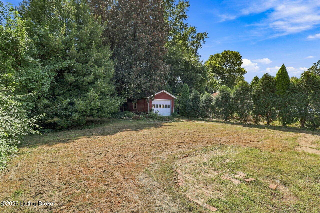 2156 Gladstone Ave Property Photo 34
