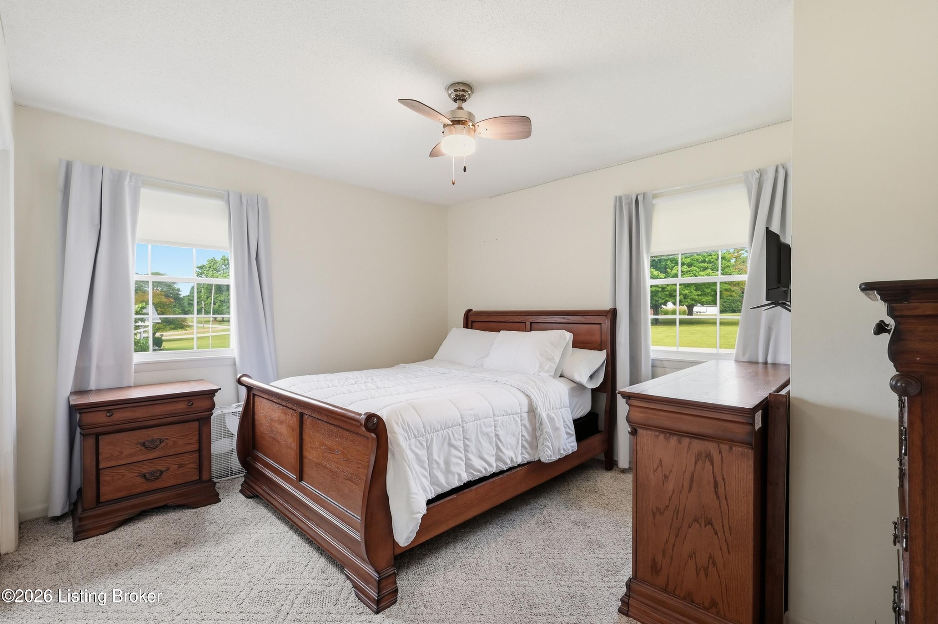 538 Wooden Ln Property Photo 10