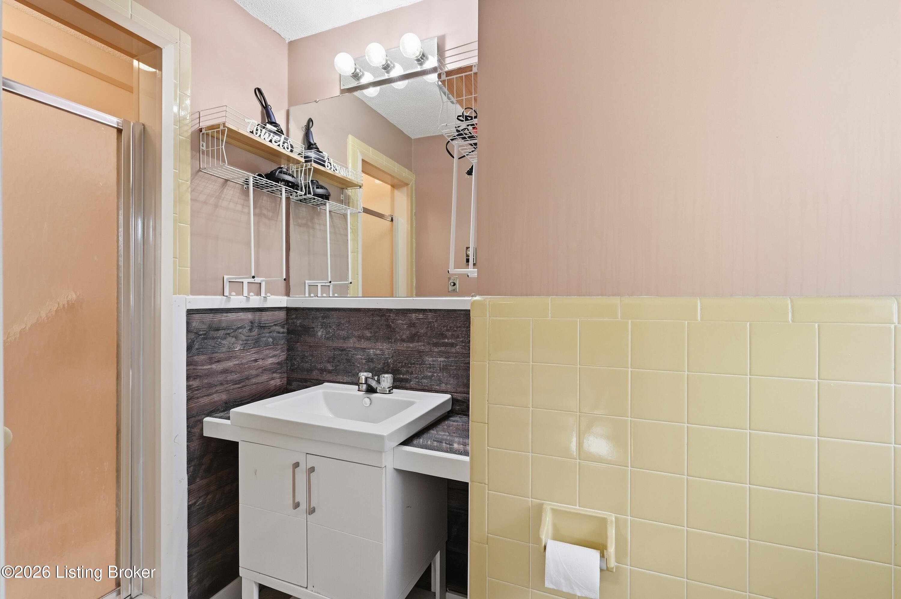 538 Wooden Ln Property Photo 15