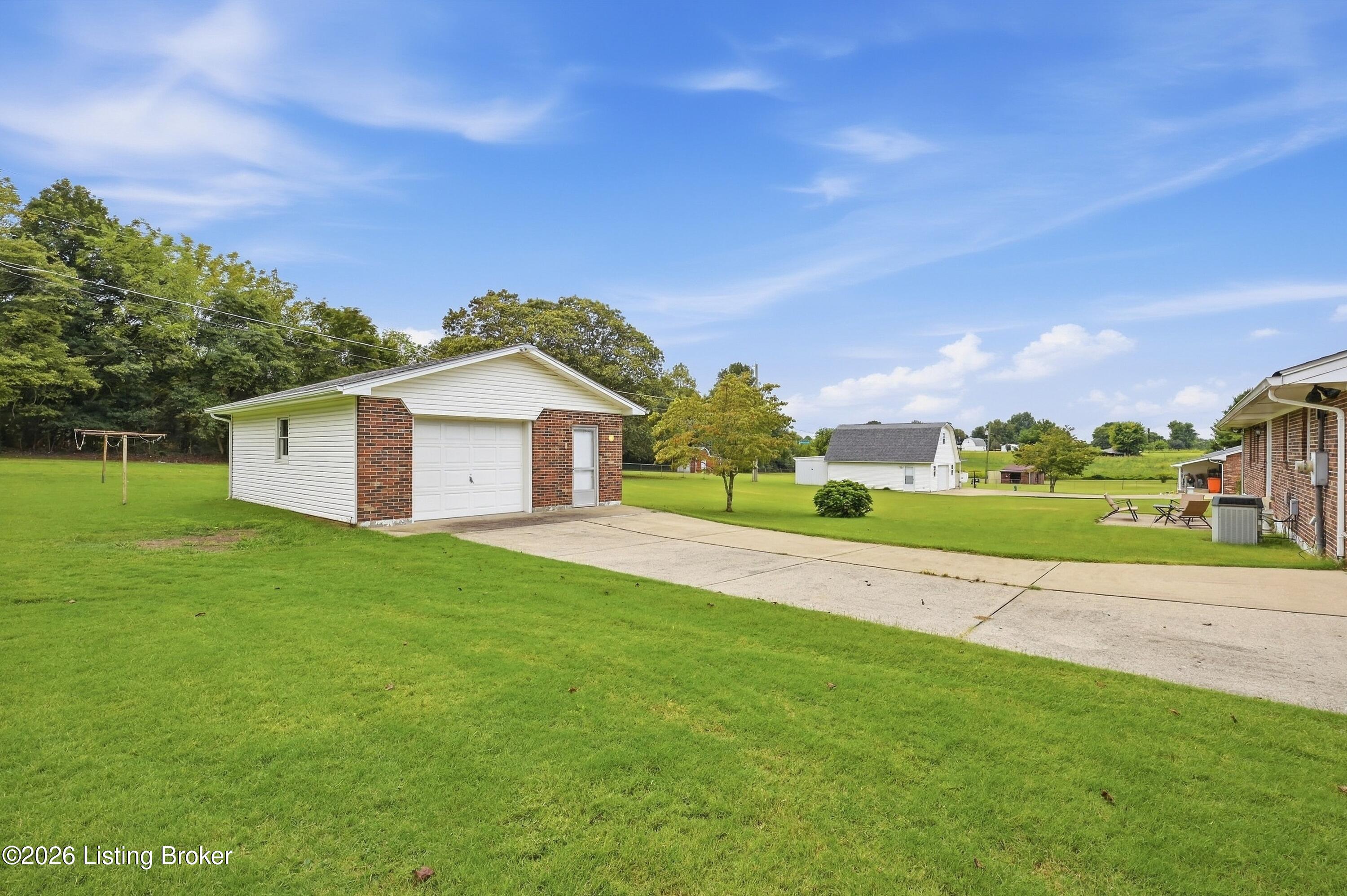 538 Wooden Ln Property Photo 25