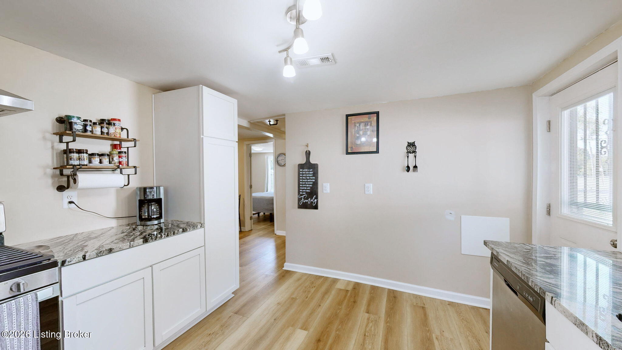 4618 E Overbrook Dr Property Photo 12