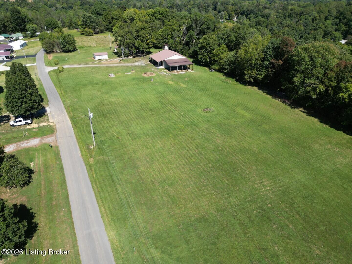 1905 Hickory Grove Rd Property Photo 12
