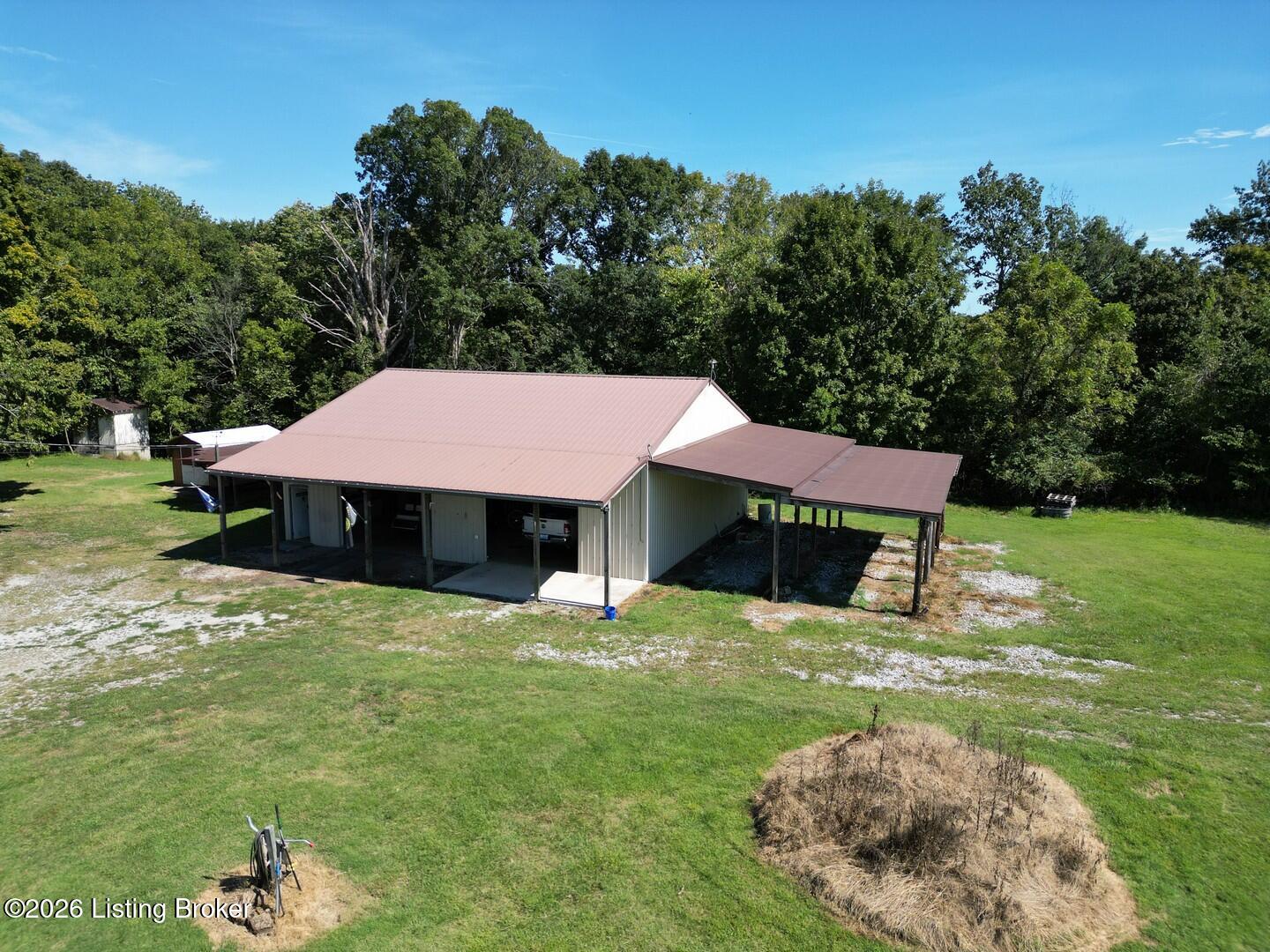 1905 Hickory Grove Rd Property Photo 13