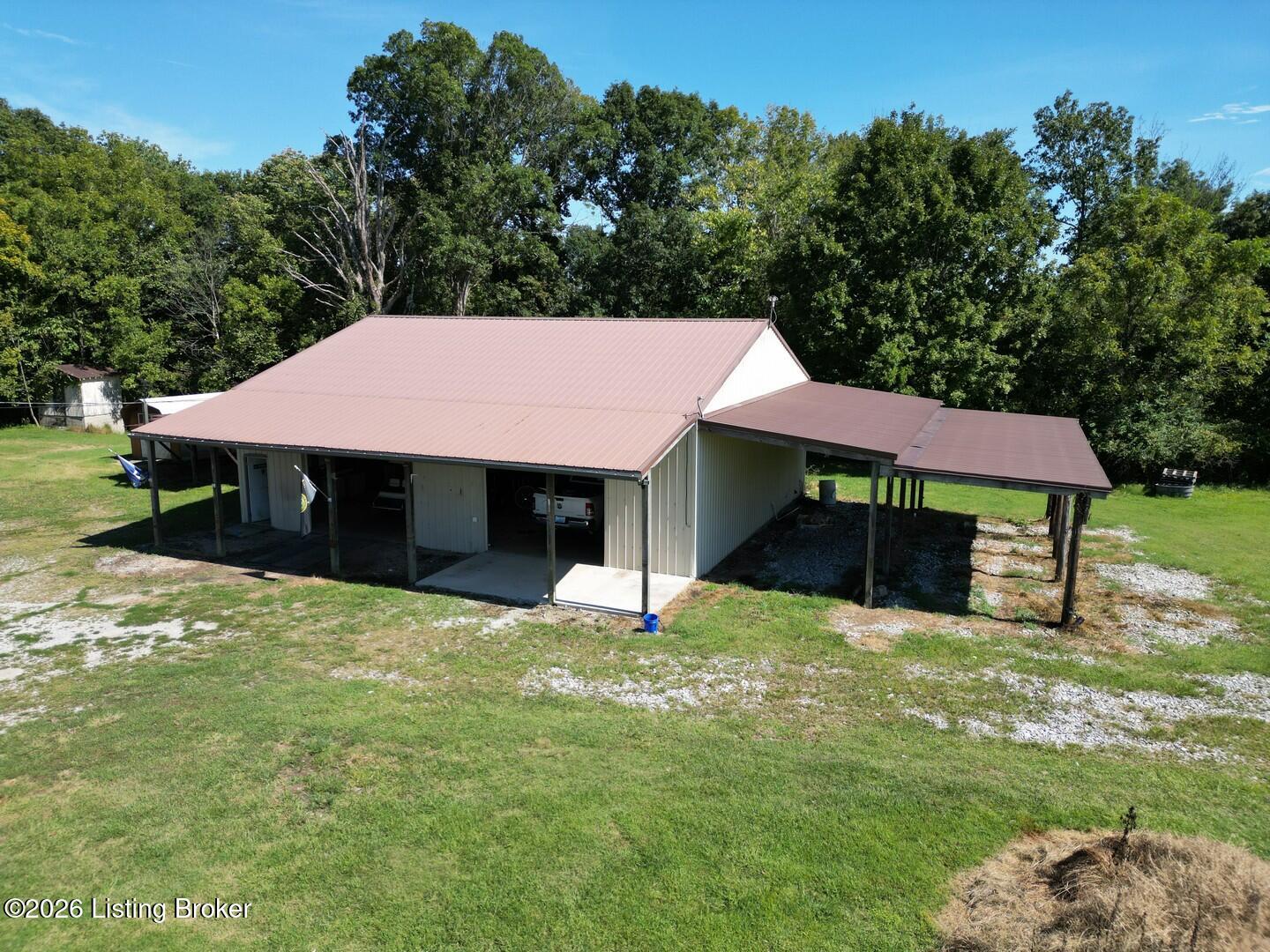 1905 Hickory Grove Rd Property Photo 14