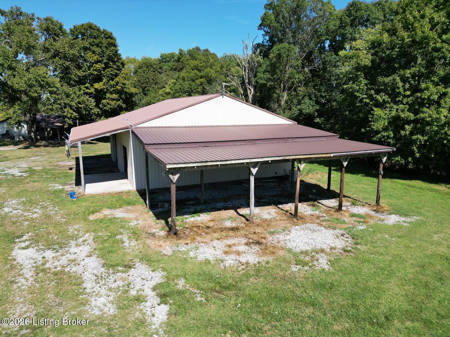 1905 Hickory Grove Rd Property Photo 18