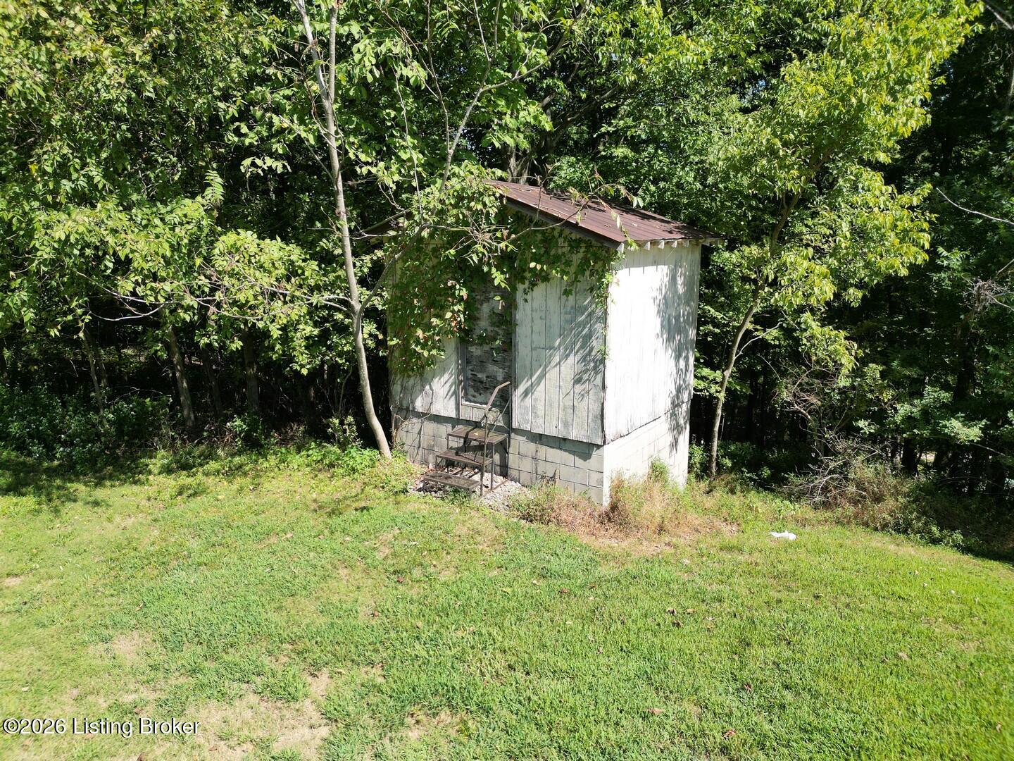 1905 Hickory Grove Rd Property Photo 22