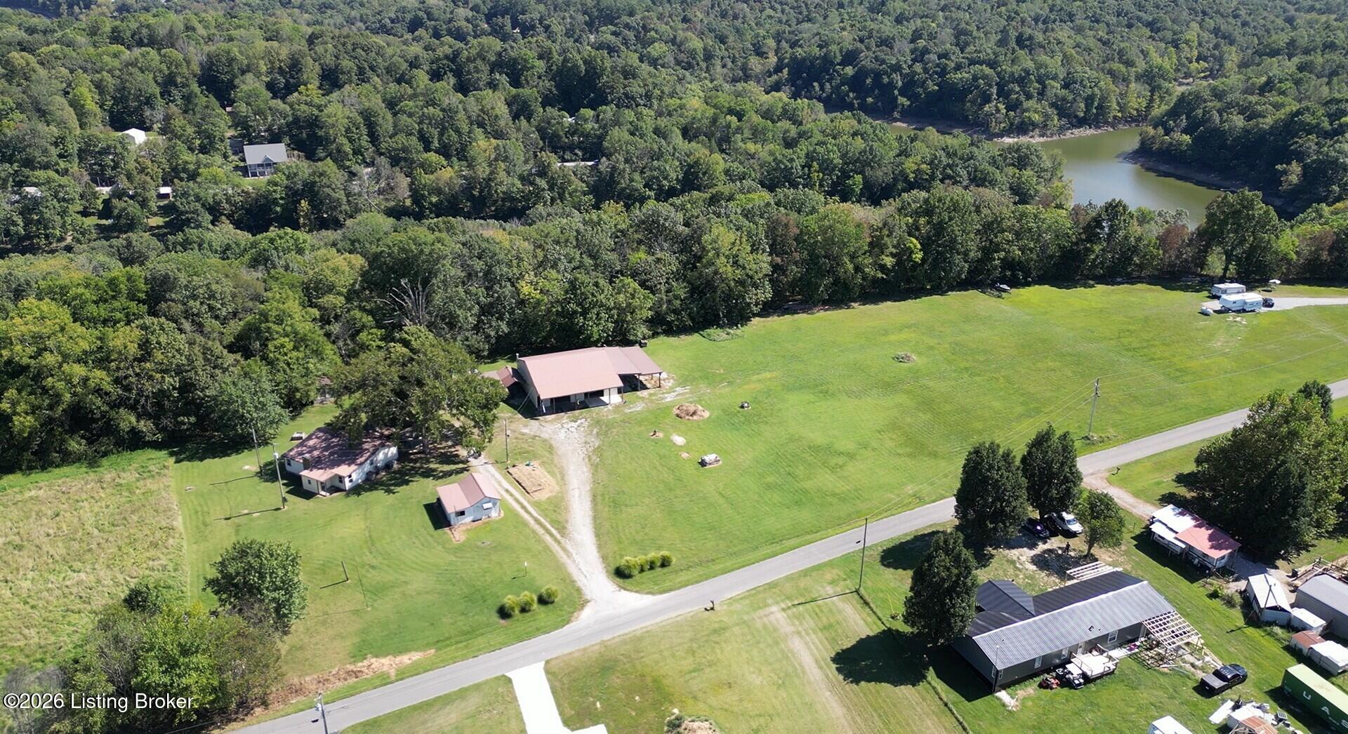 1905 Hickory Grove Rd Property Photo 36