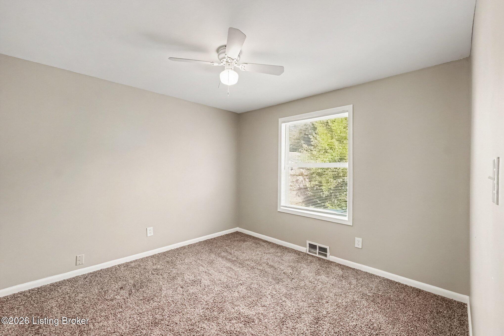 6325 Krause Ave Property Photo 13