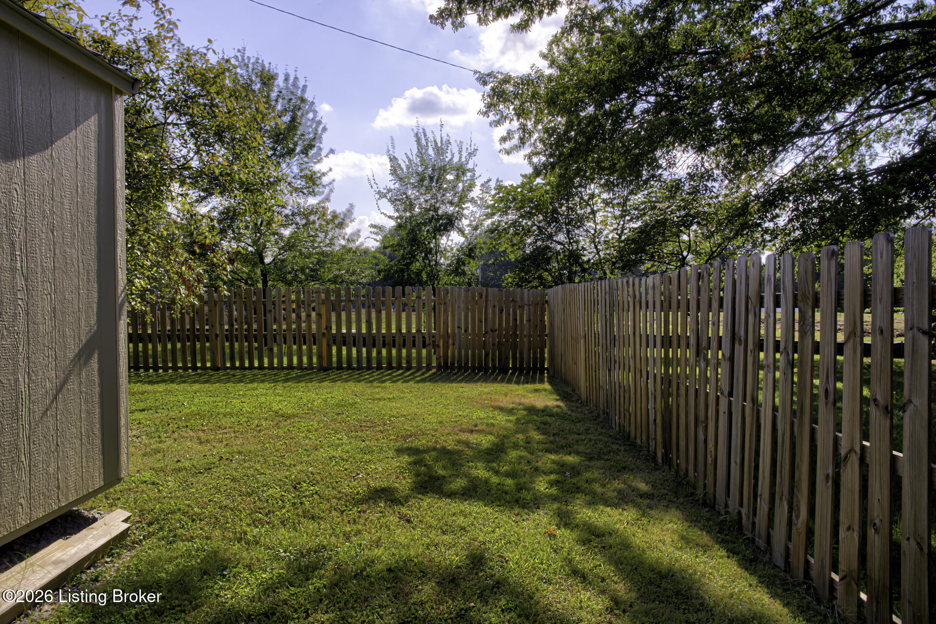 600 Washburn Ave Property Photo 23